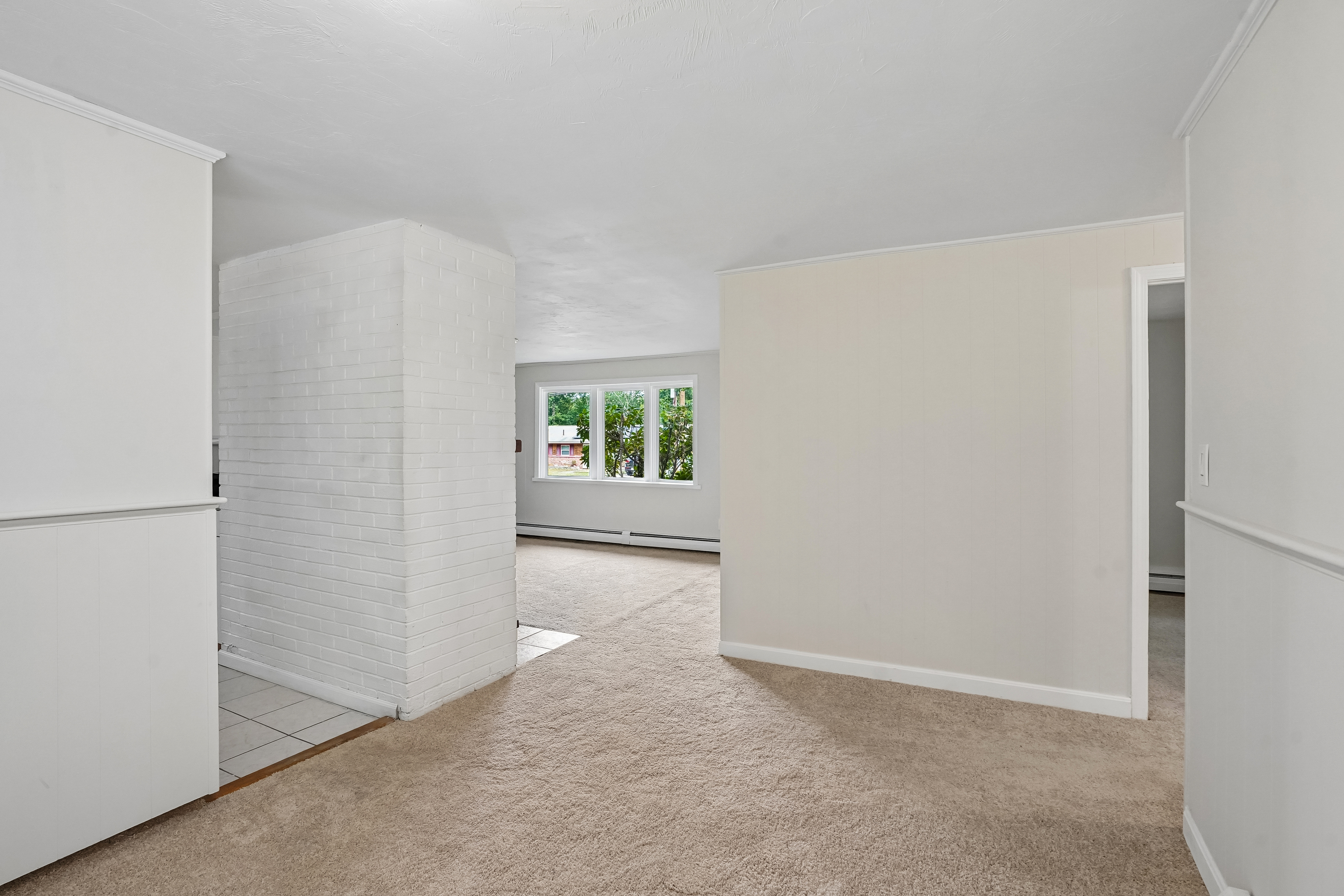 Photo 9 of 27 of 237 Hovenden Ave, Brockton, MA