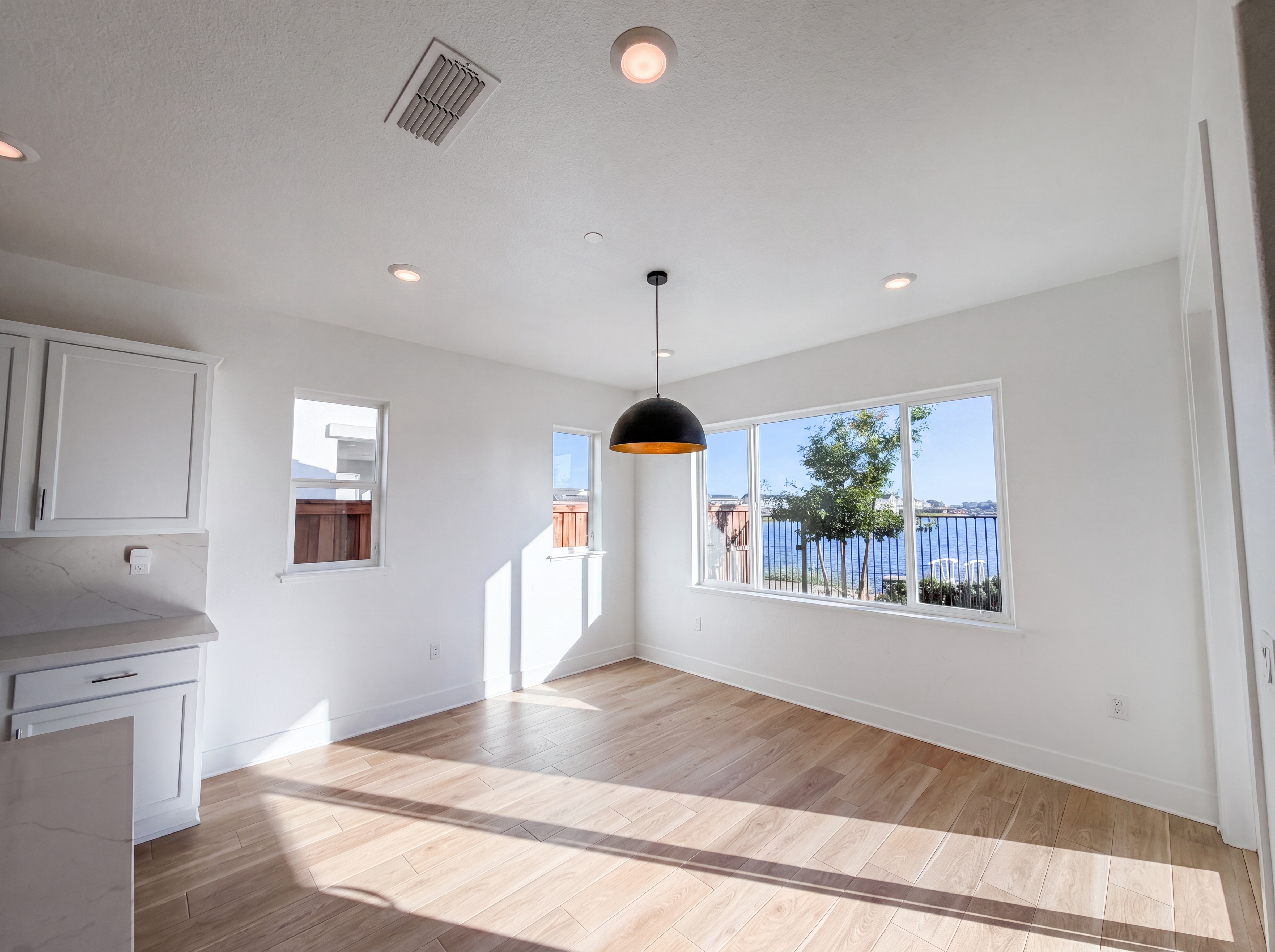 Photo 9 of 50 of 2743 Irish Meadow Way, Lathrop, CA