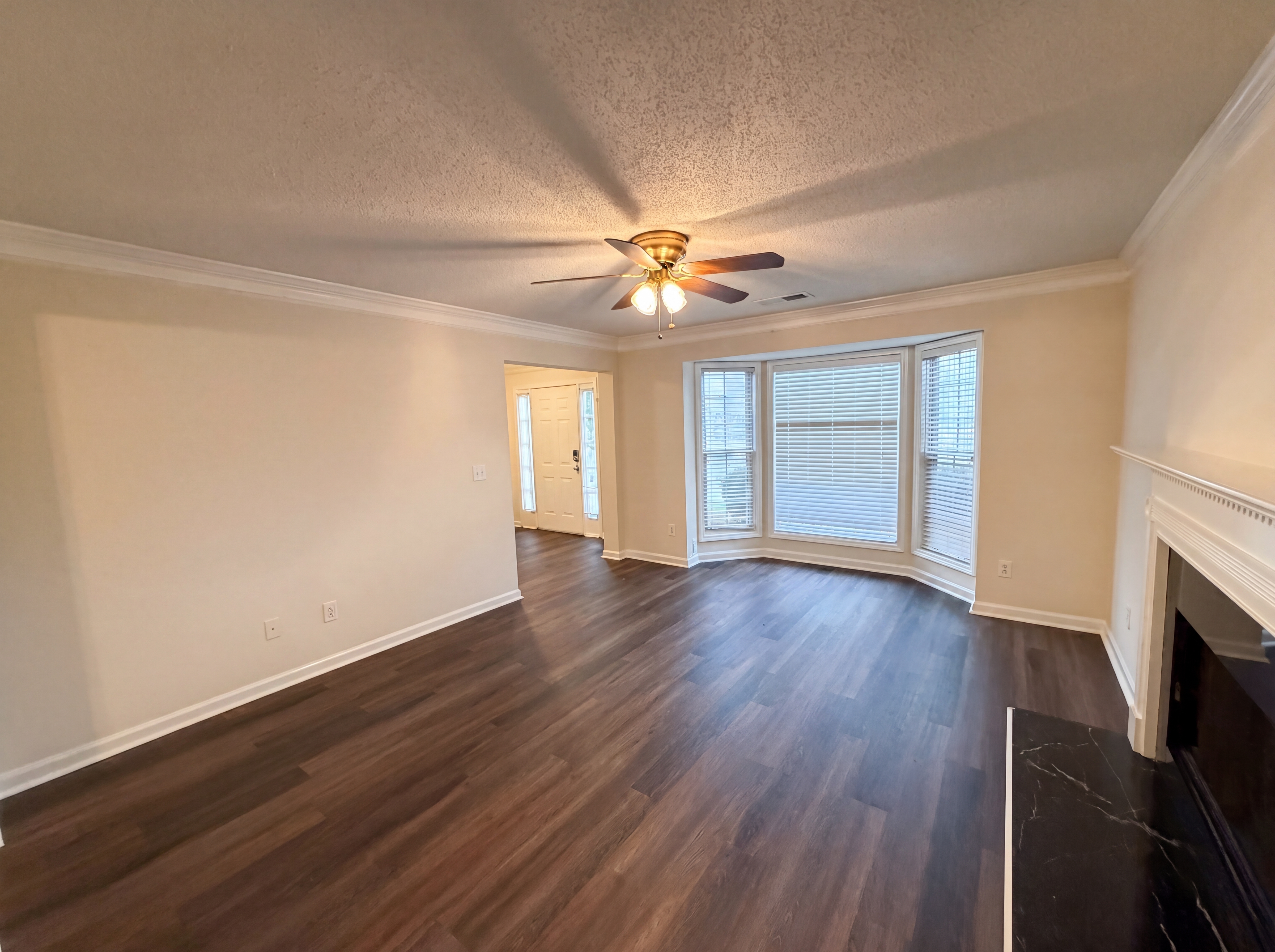 Photo 10 of 34 of 215 Twin Brook Way, Lawrenceville, GA