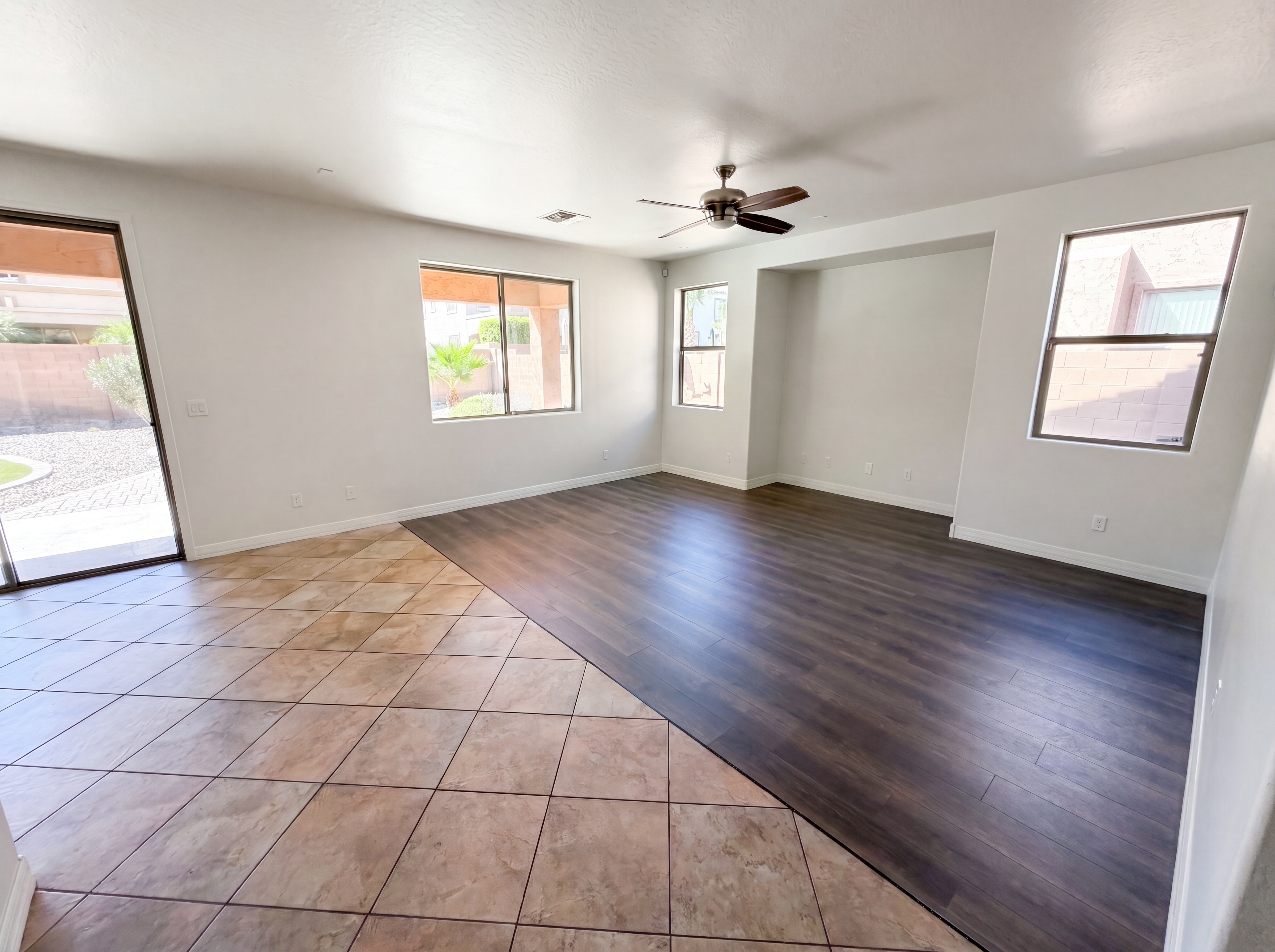 Photo 10 of 37 of 5032 W Yearling Rd, Phoenix, AZ