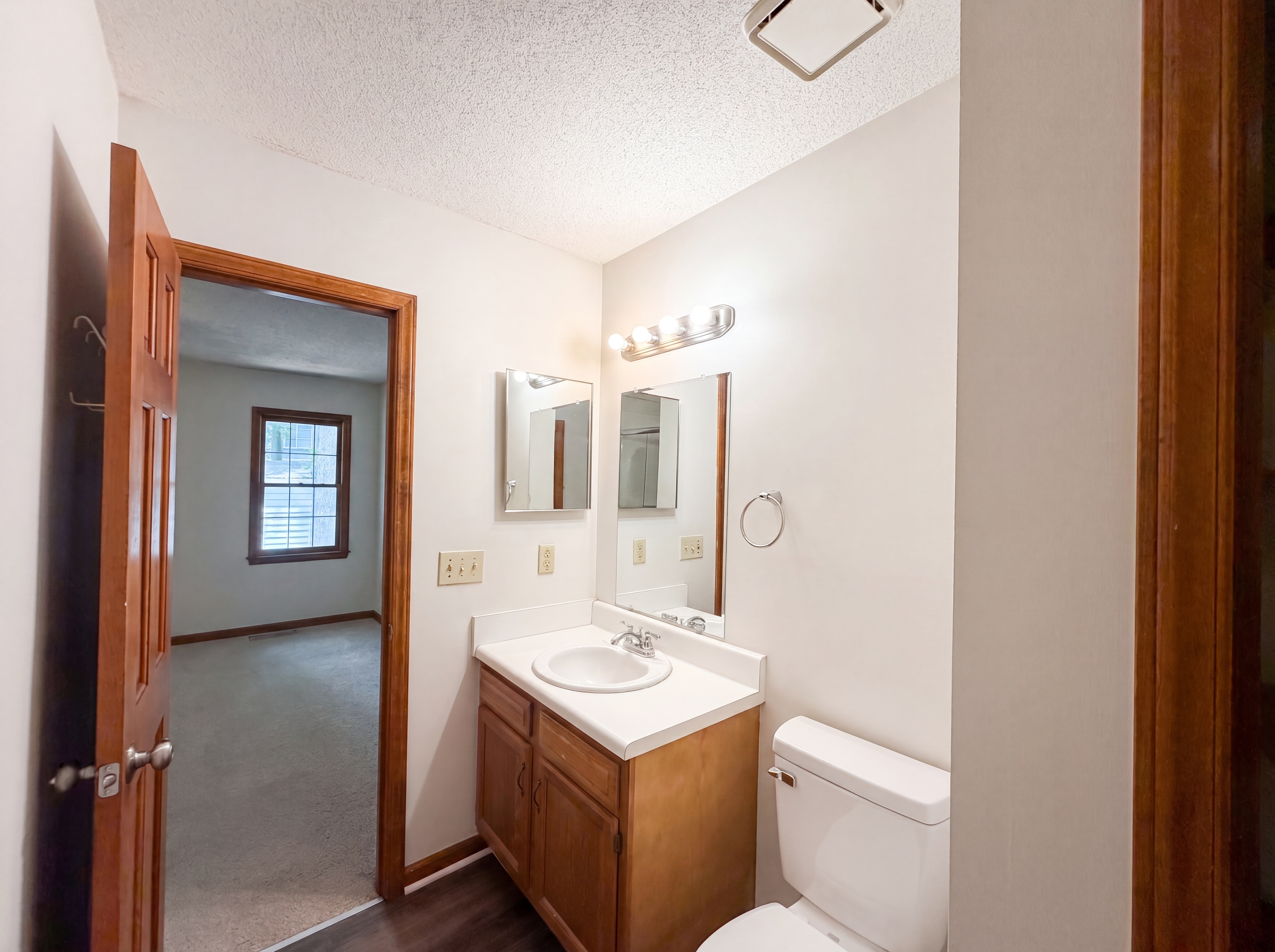 Photo 11 of 16 of 9425 Cartersville Ct, Raleigh, NC