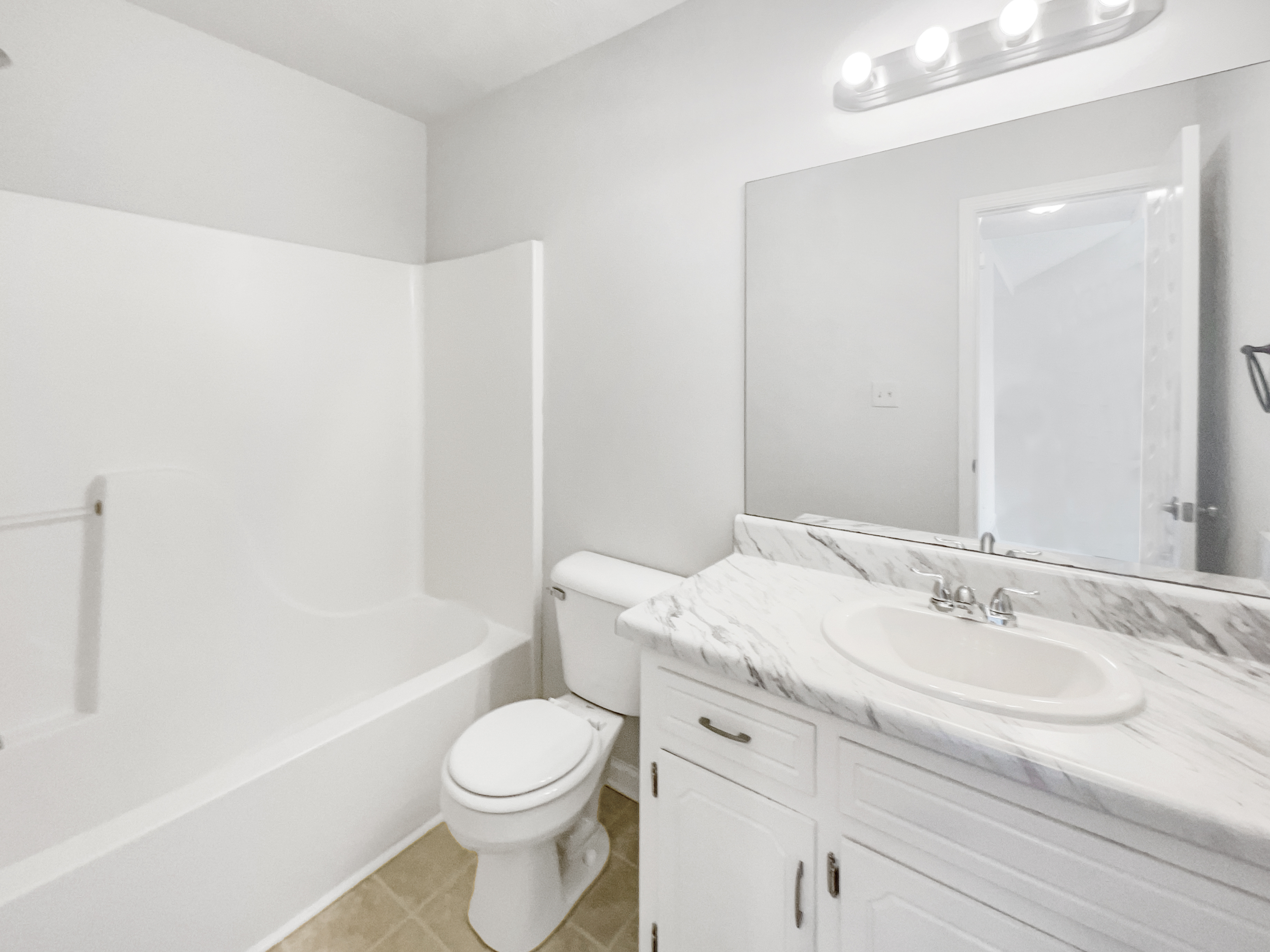 Photo 13 of 21 of 1274 Silver Star Dr, Clarksville, TN