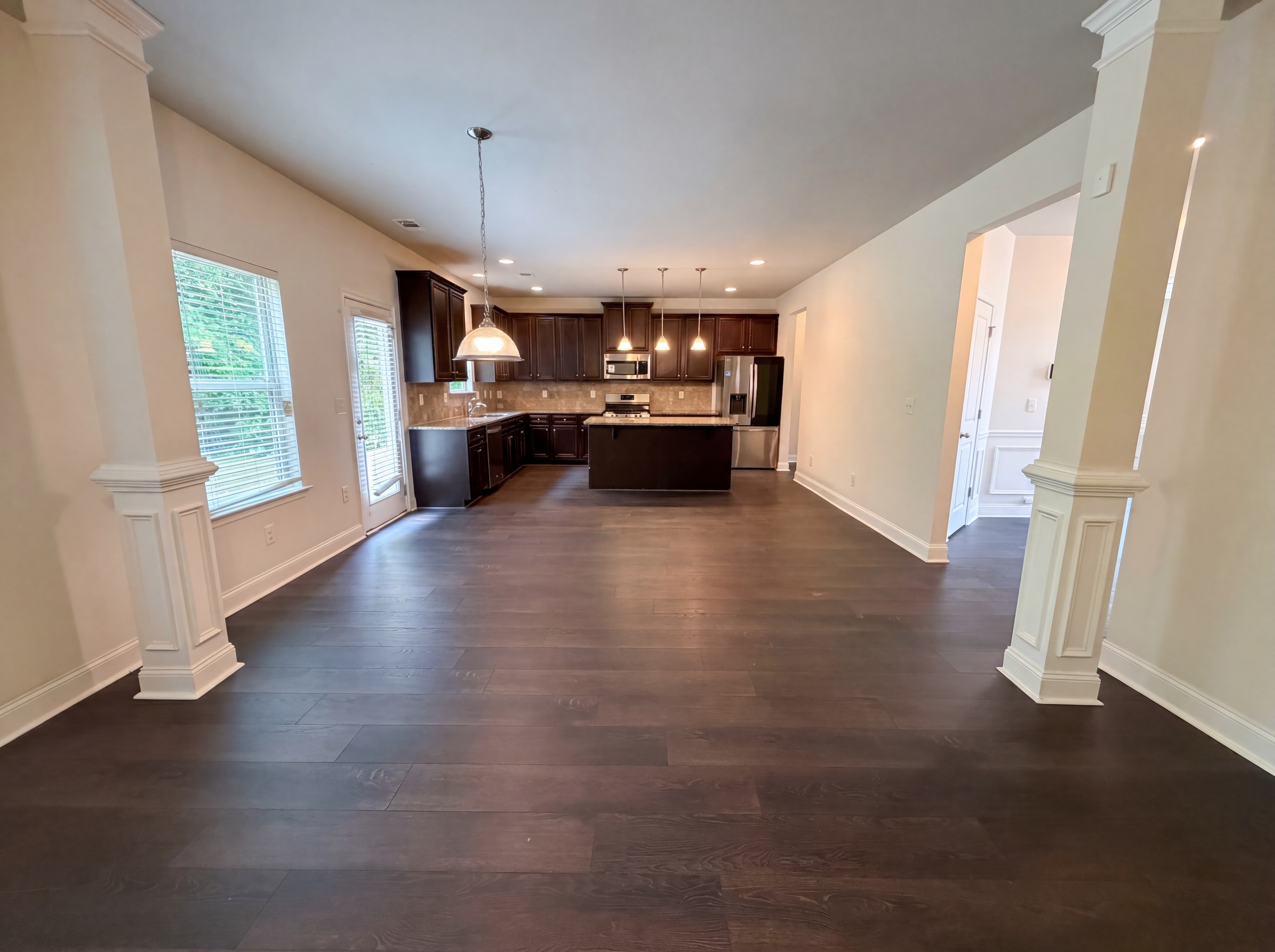 Photo 7 of 19 of 2627 Glenbrook Ln, Conyers, GA