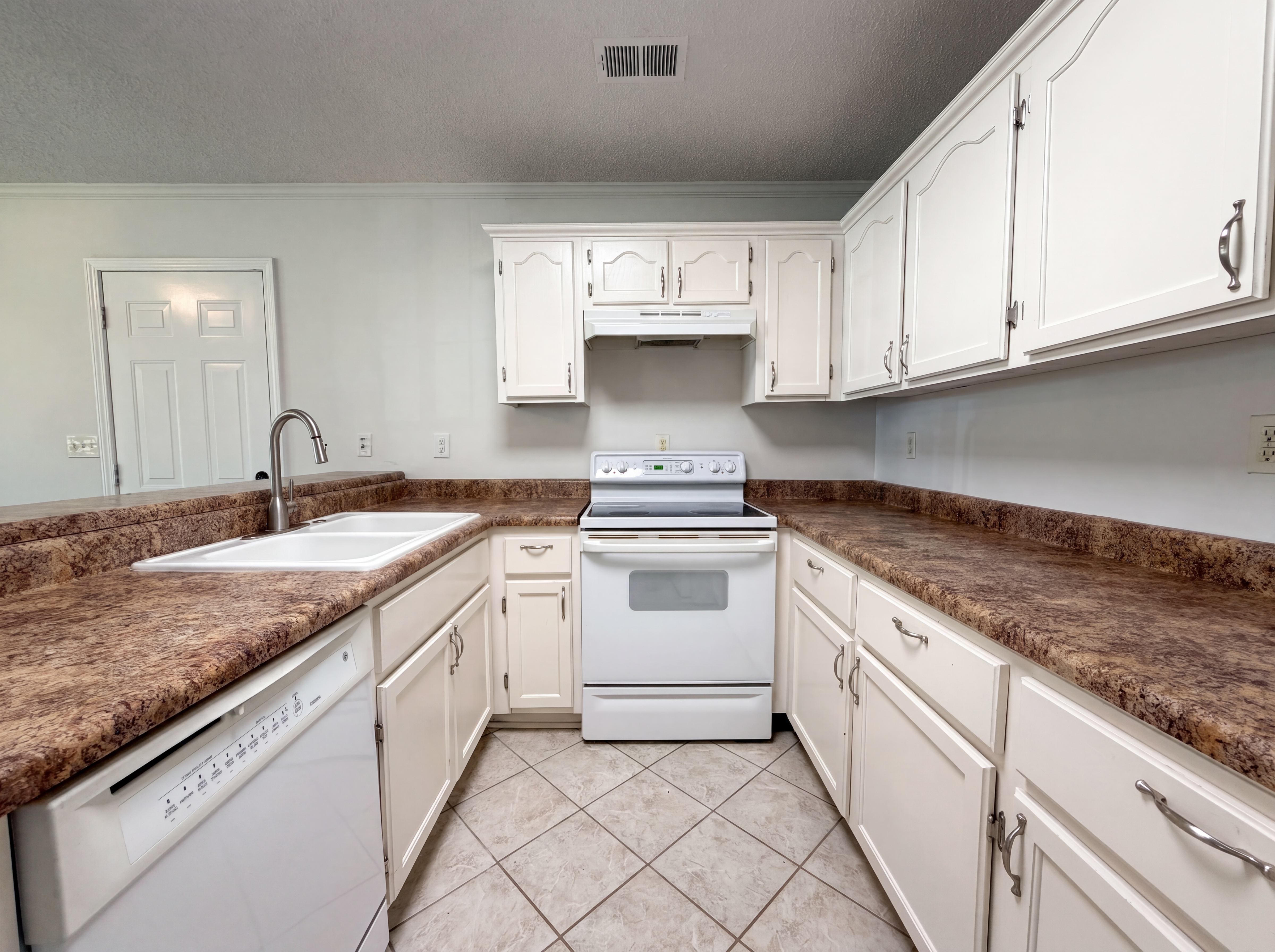Photo 2 of 16 of 109 King Valley Rd, Pelham, AL