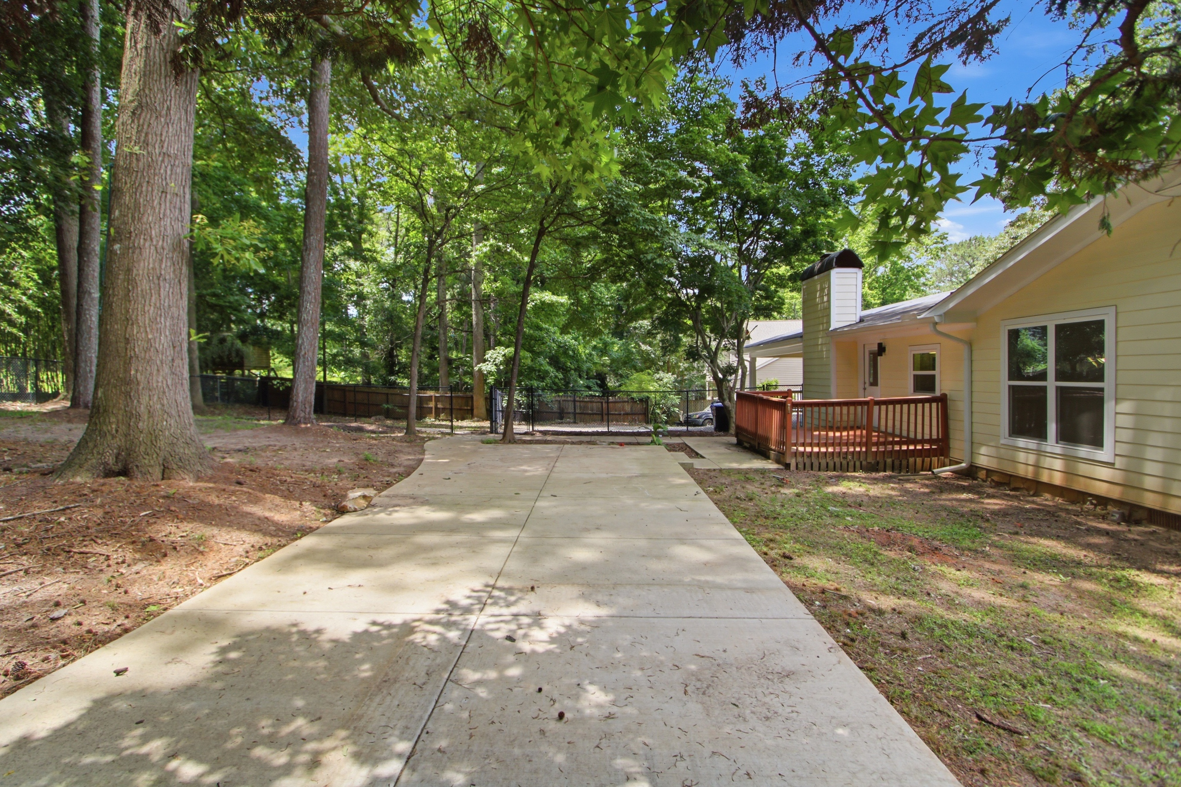 Photo 6 of 31 of 721 Belmont Rdg, Lawrenceville, GA