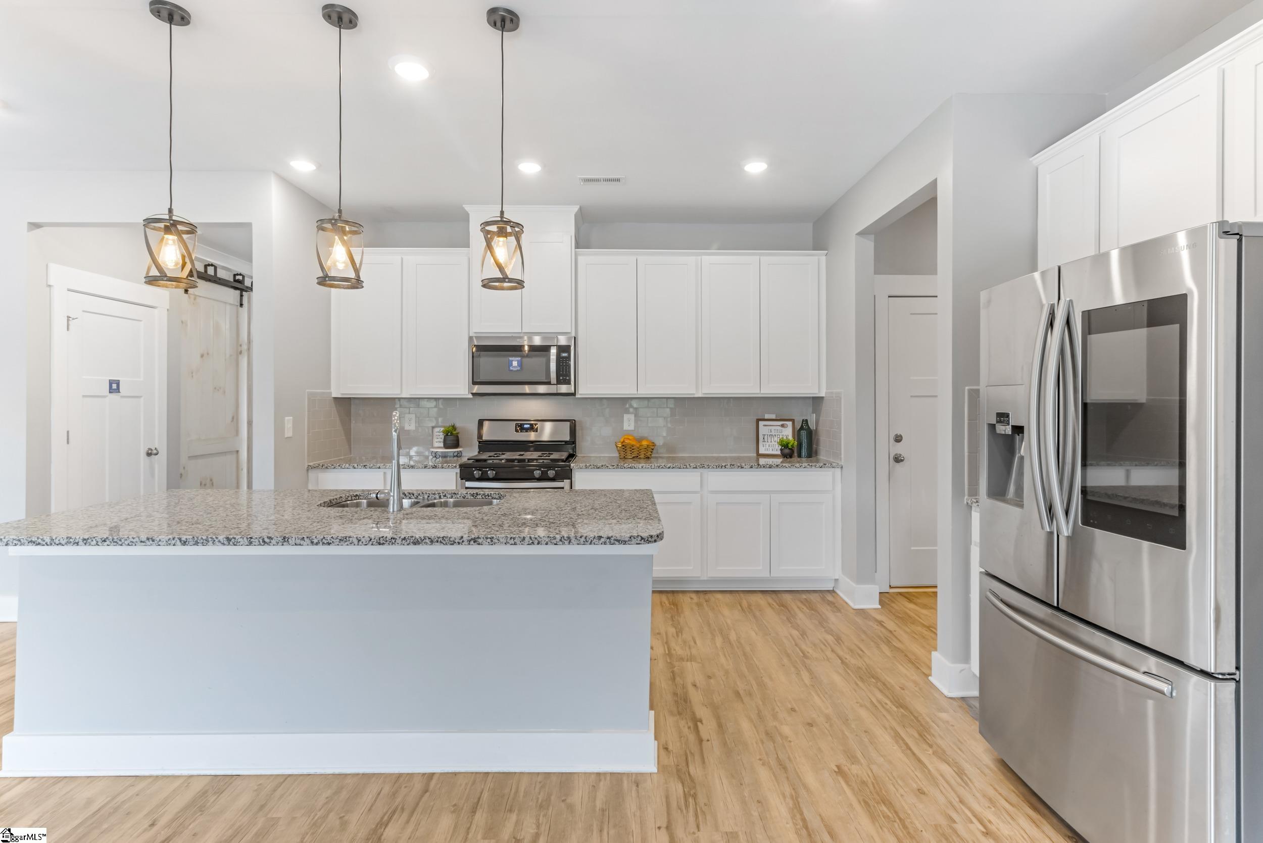 Photo 11 of 53 of 315 Pewter Cir, Simpsonville, SC