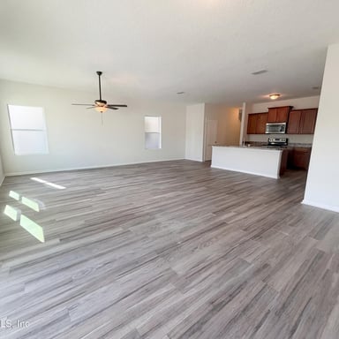 Property photo 3 of 8592 Dylan Michael Dr