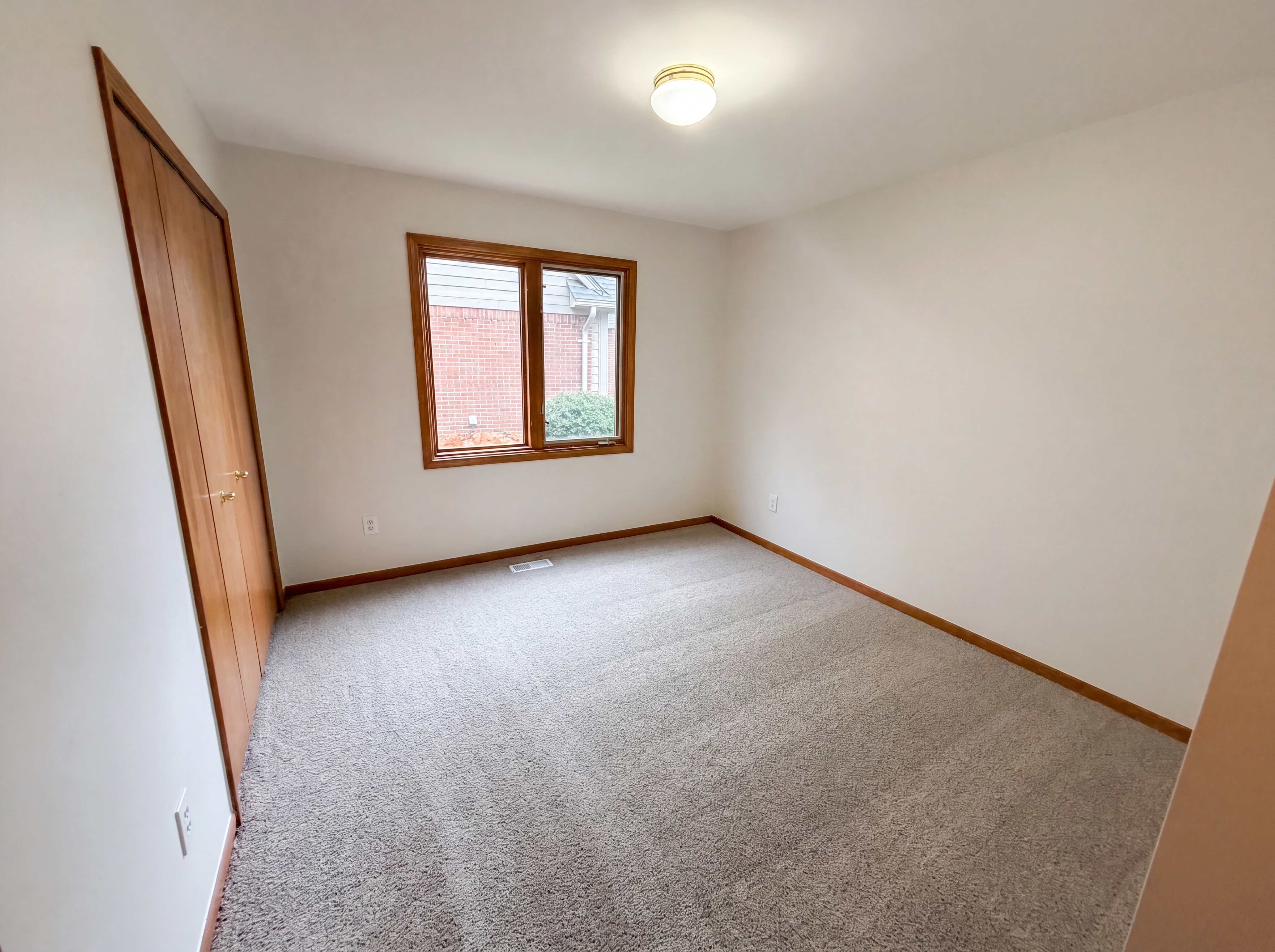 Photo 10 of 24 of 52186 Jacqueline Ct, Macomb, MI