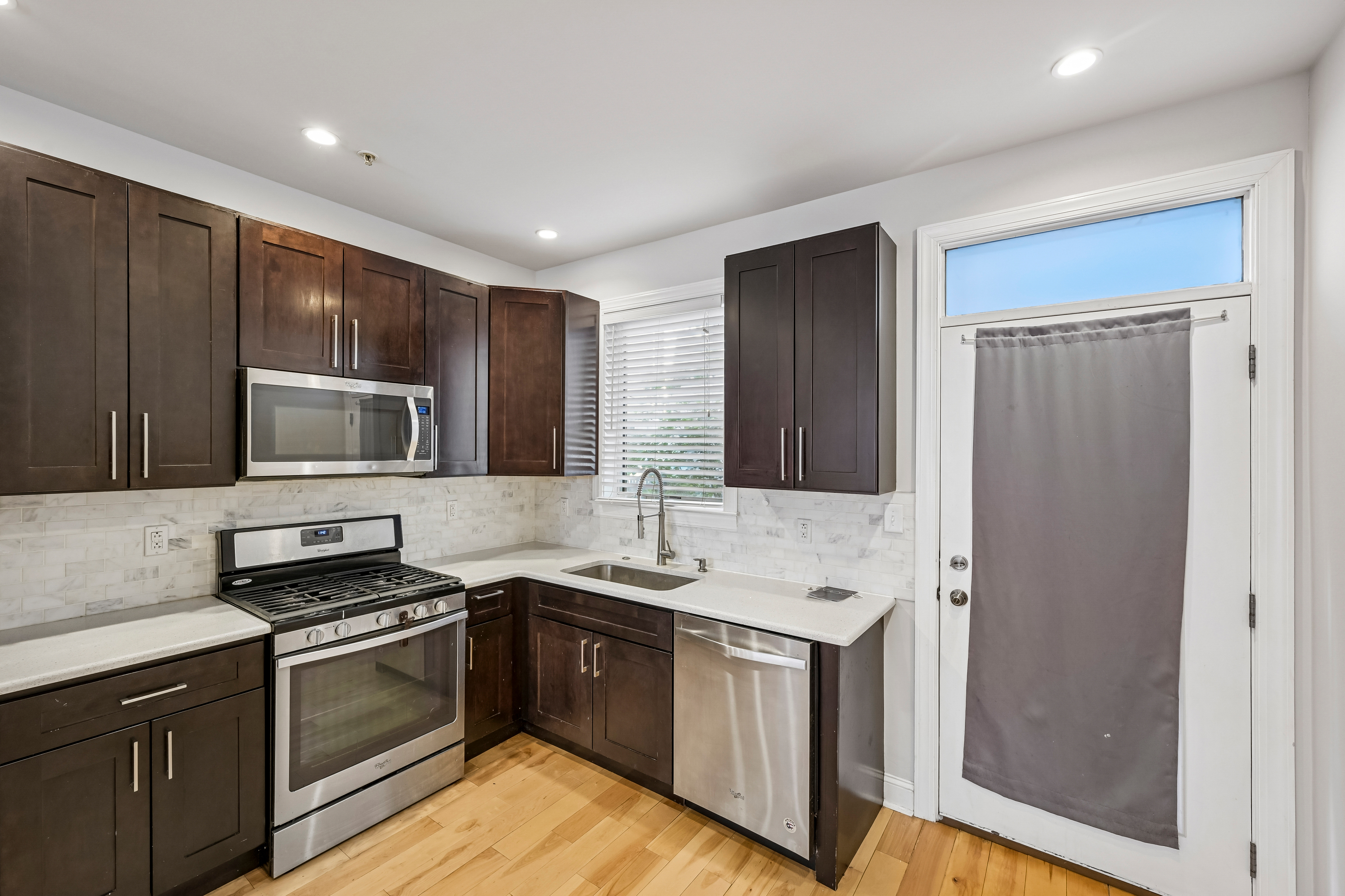Photo 2 of 46 of 1819 Mountain St, Philadelphia, PA
