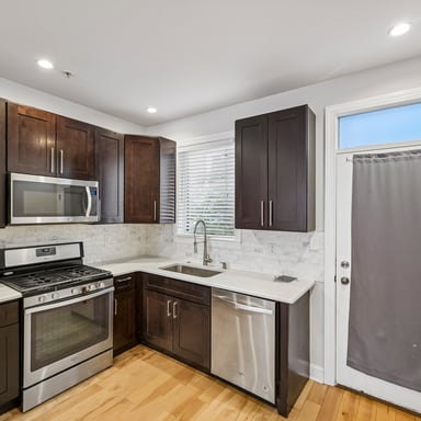 Property photo 2 of 1819 Mountain St