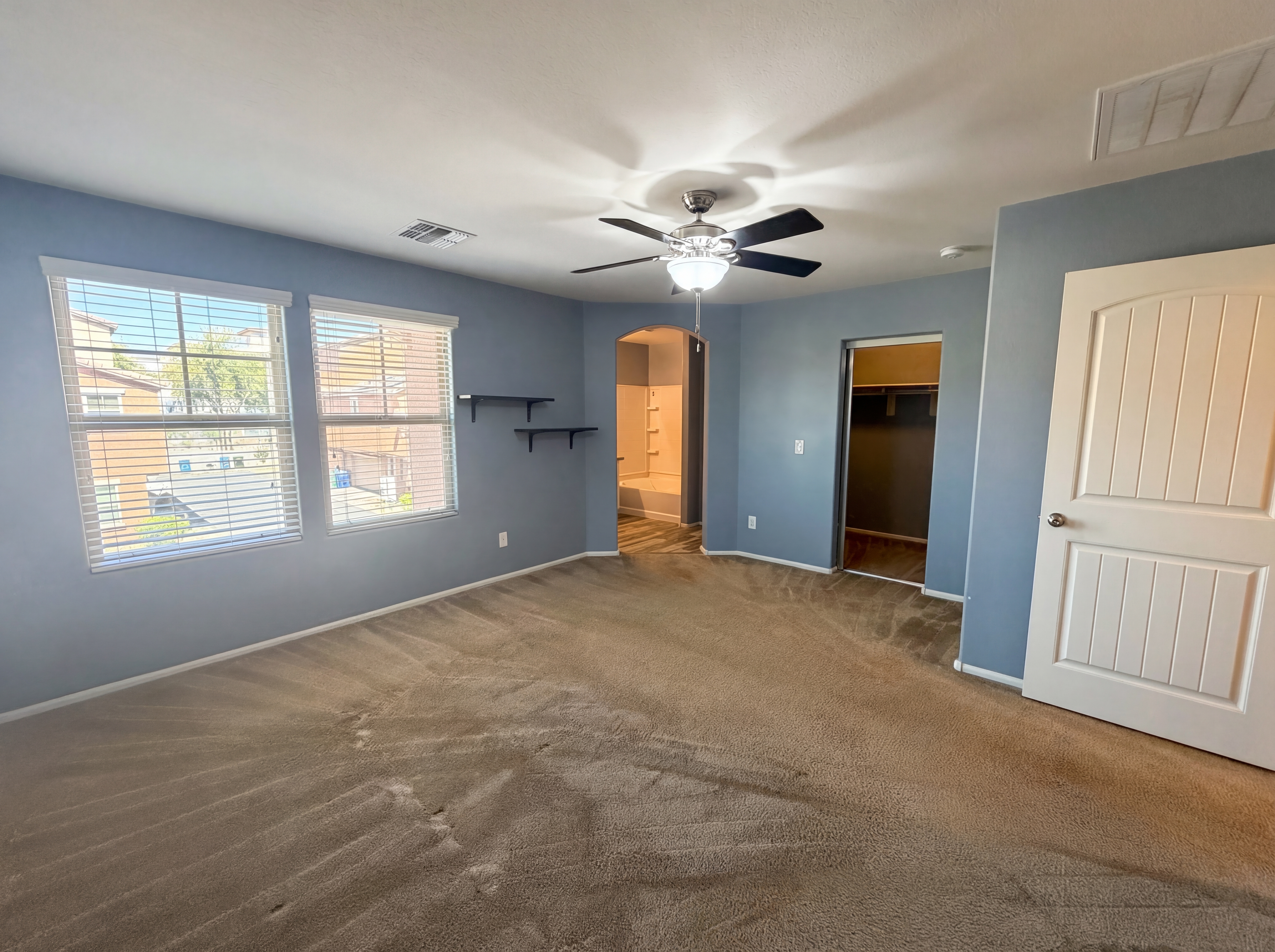 Photo 4 of 34 of 7763 W Pipestone Pl, Phoenix, AZ
