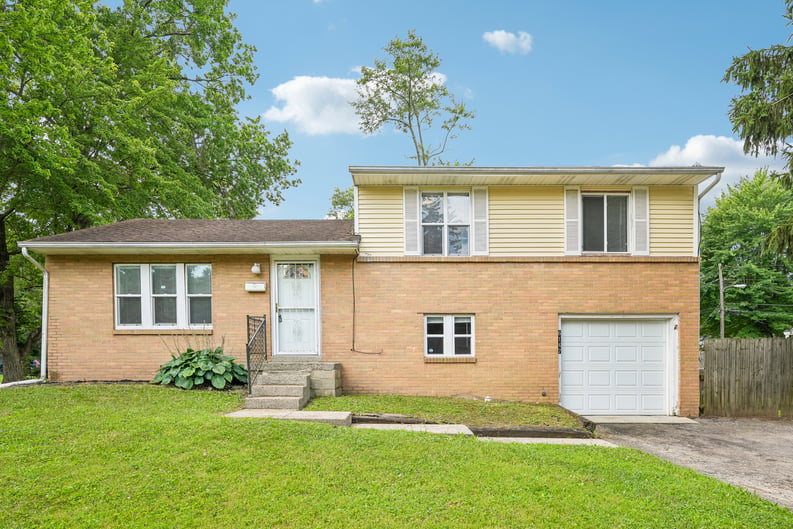 Property photo 1 of 6147 E 40th St