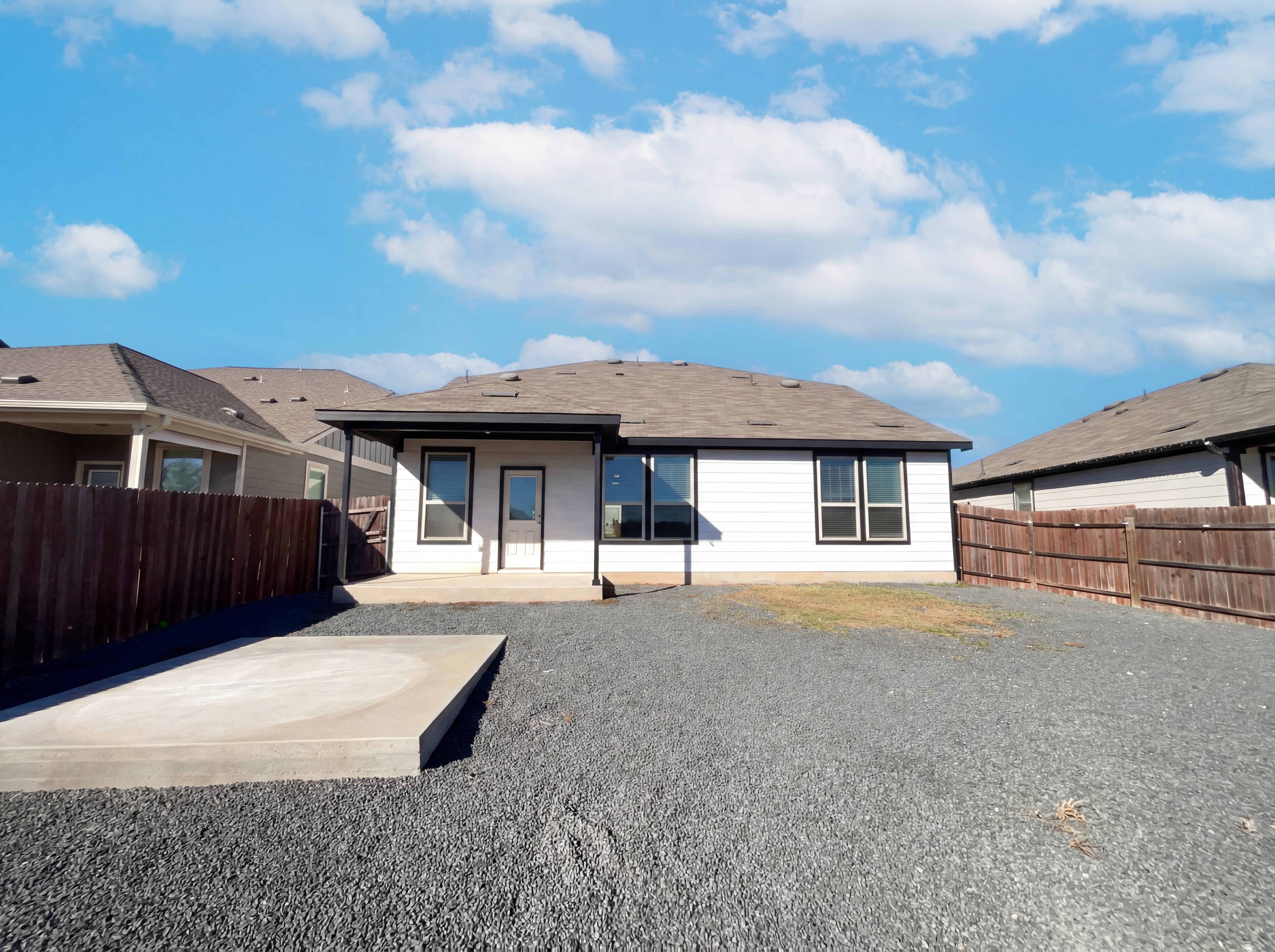 Photo 5 of 22 of 709 Hummingbird Ln, Leander, TX