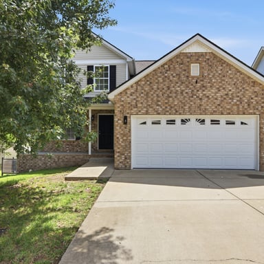Property photo 1 of 109 Hearthside Way