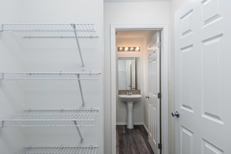Photo 9 of 17 - 5509 S Quemoy Cir, Aurora, CO 80015