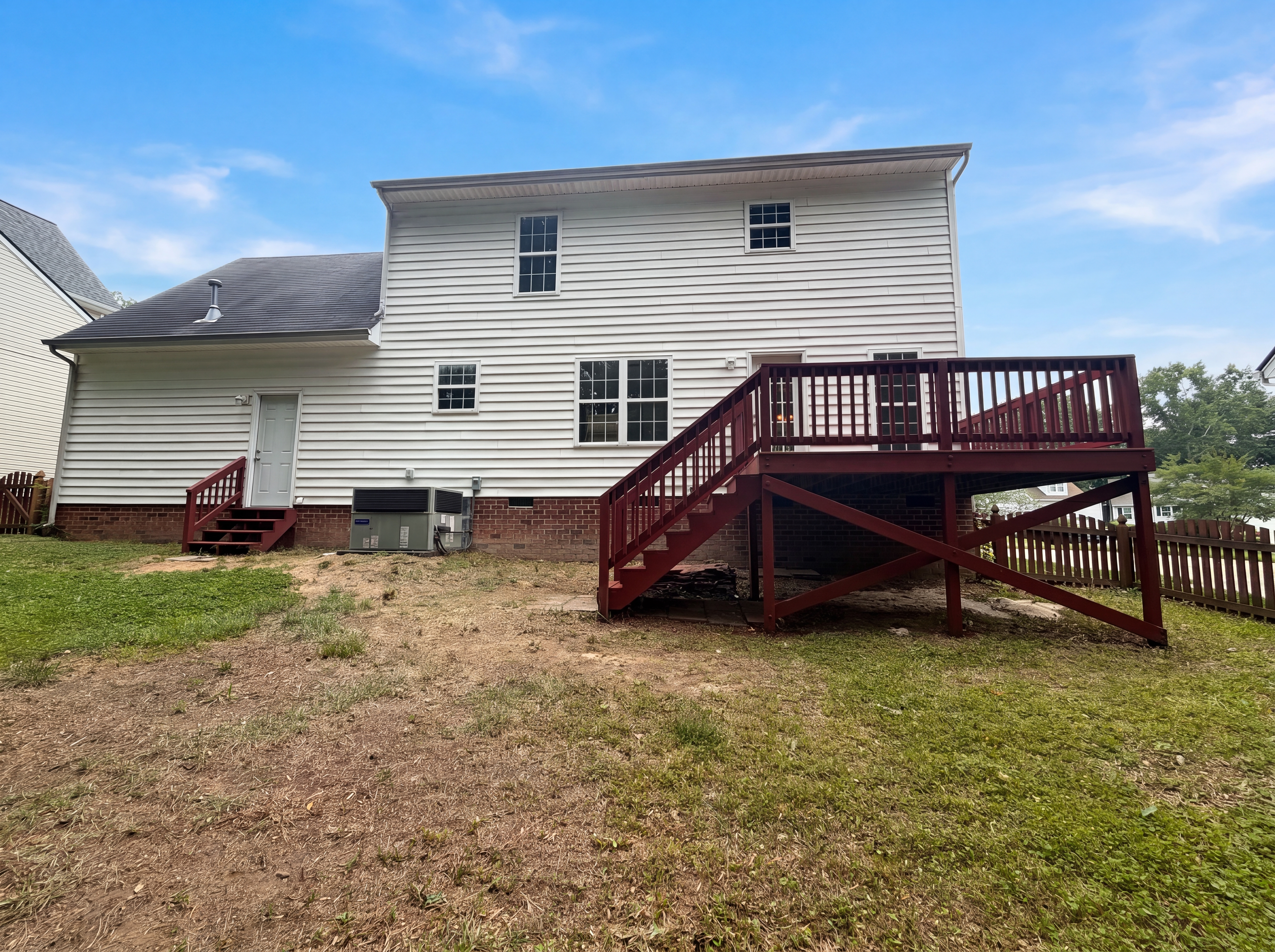 Photo 5 of 21 of 128 Morena Dr, Holly Springs, NC