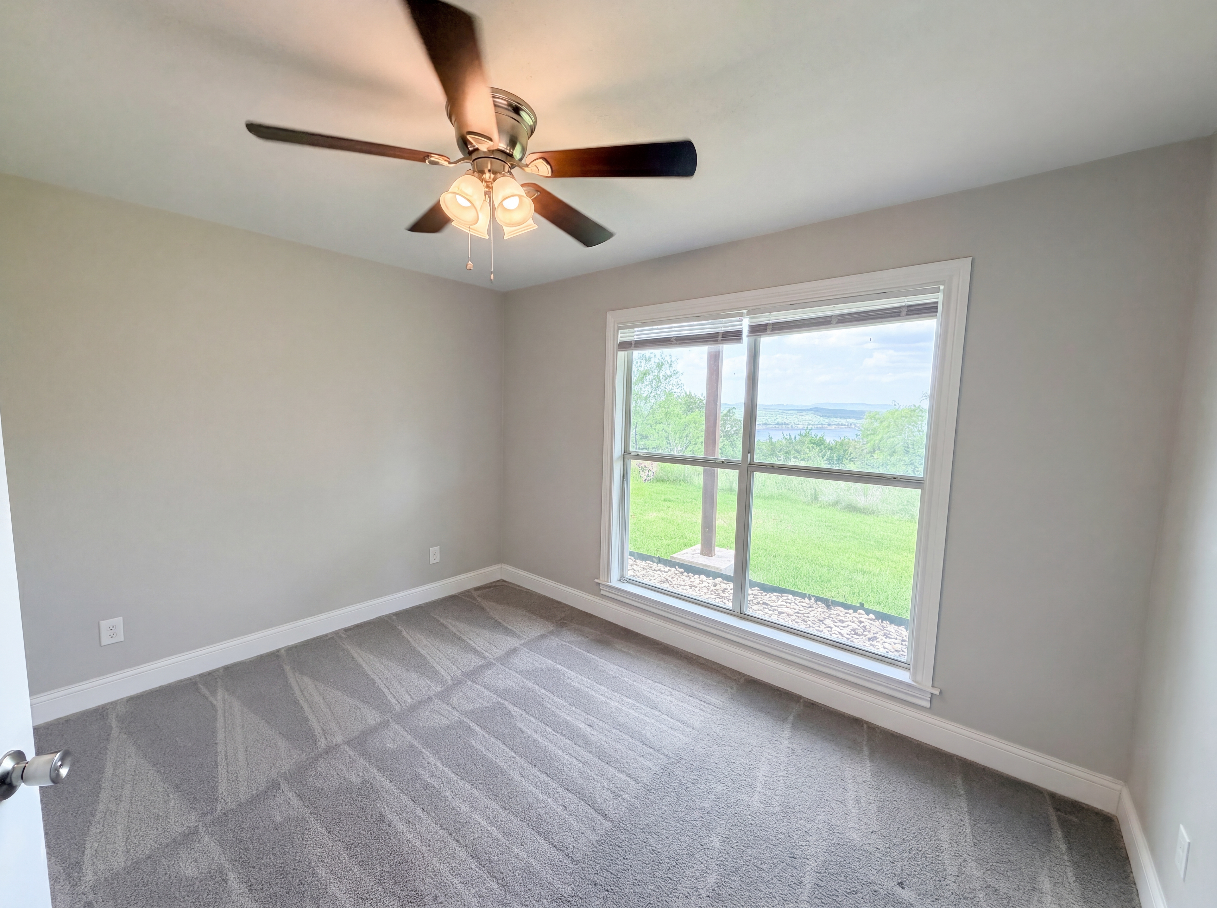 Photo 4 of 19 of 3216 Poe Cv, Lago Vista, TX