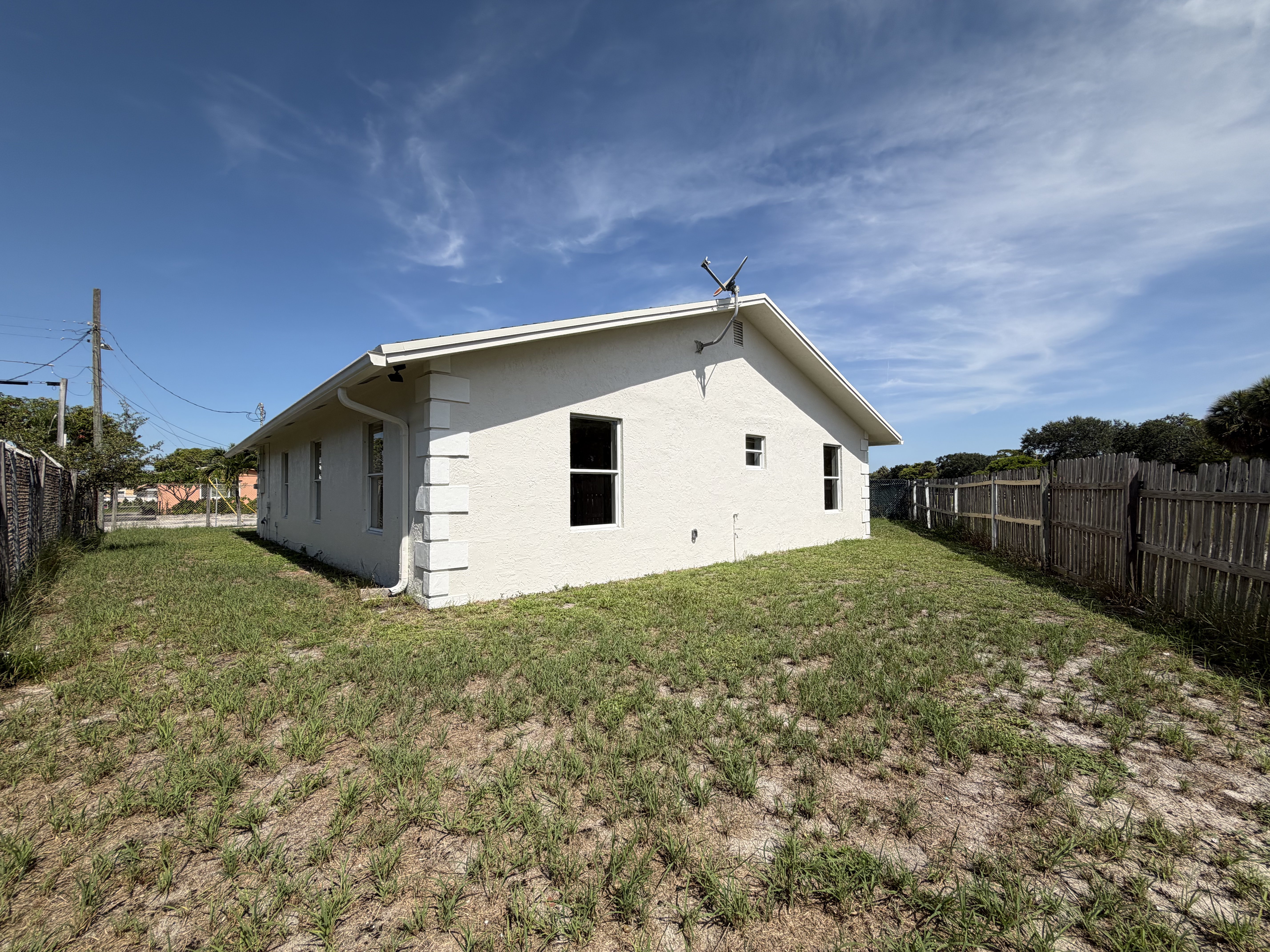 Photo 19 of 20 of 1418 S K St, Lake Worth Beach, FL