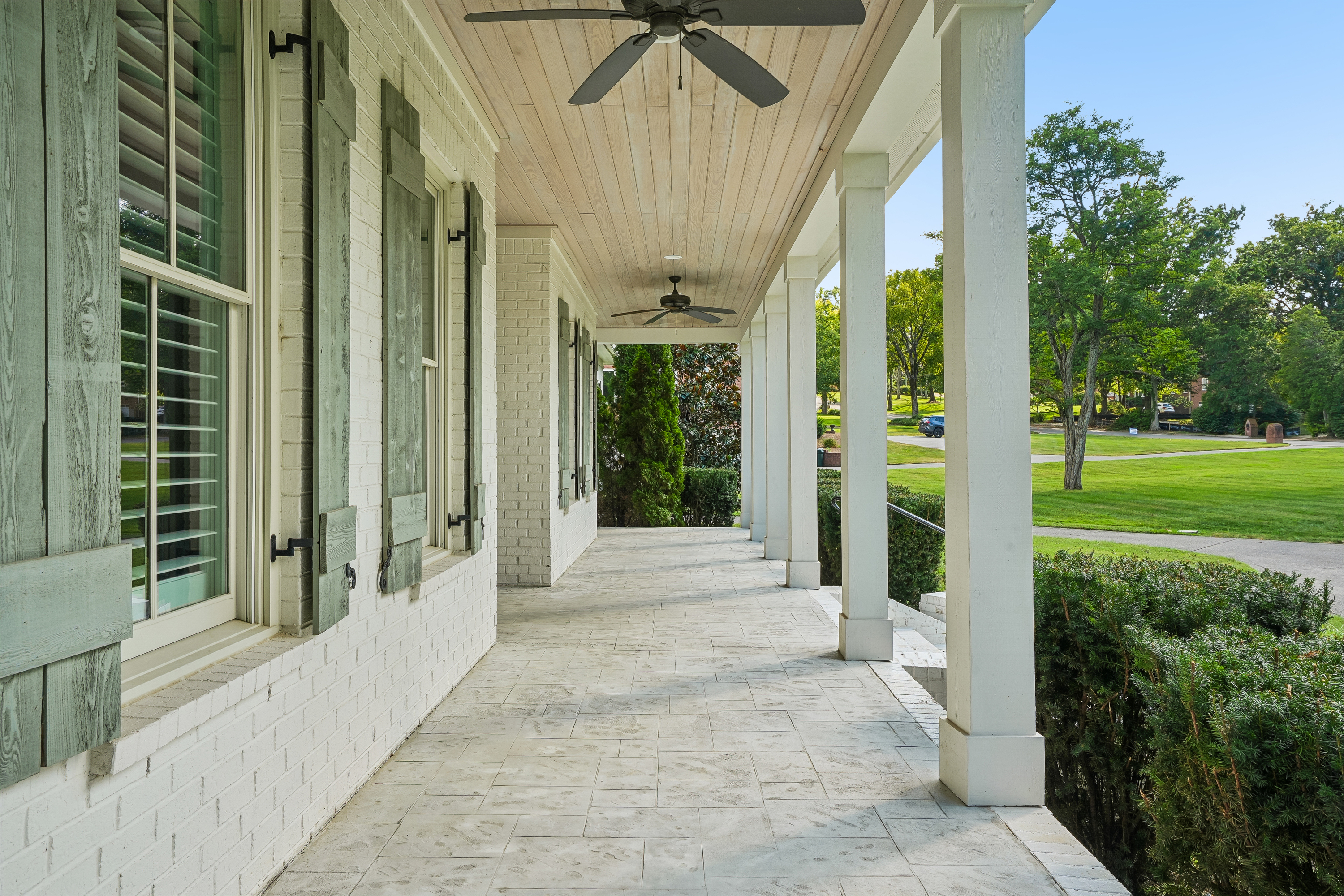 Photo 6 of 69 of 1714 Andrew Crockett Ct, Brentwood, TN