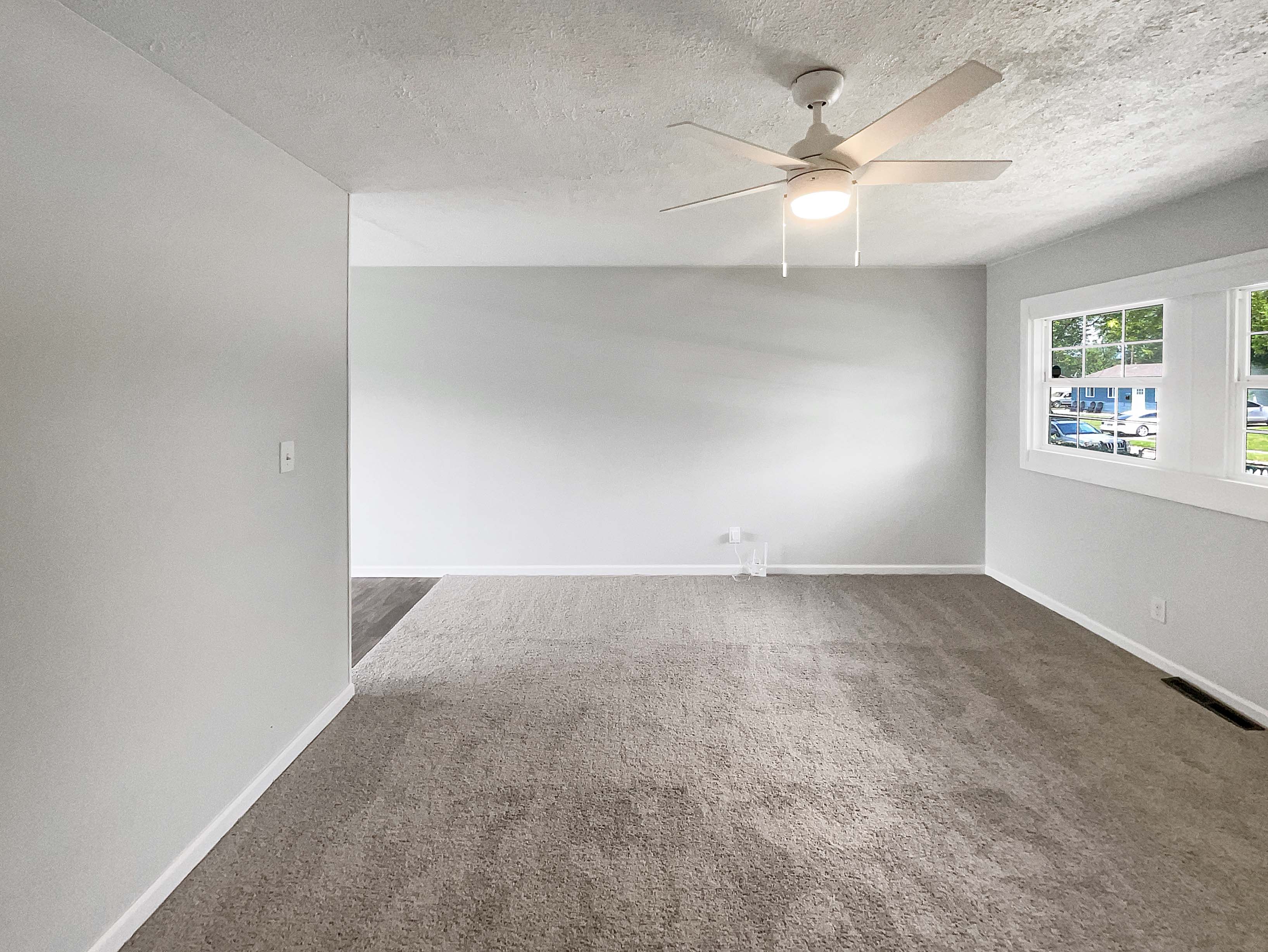 Photo 8 of 19 of 5391 Newport Rd, Columbus, OH