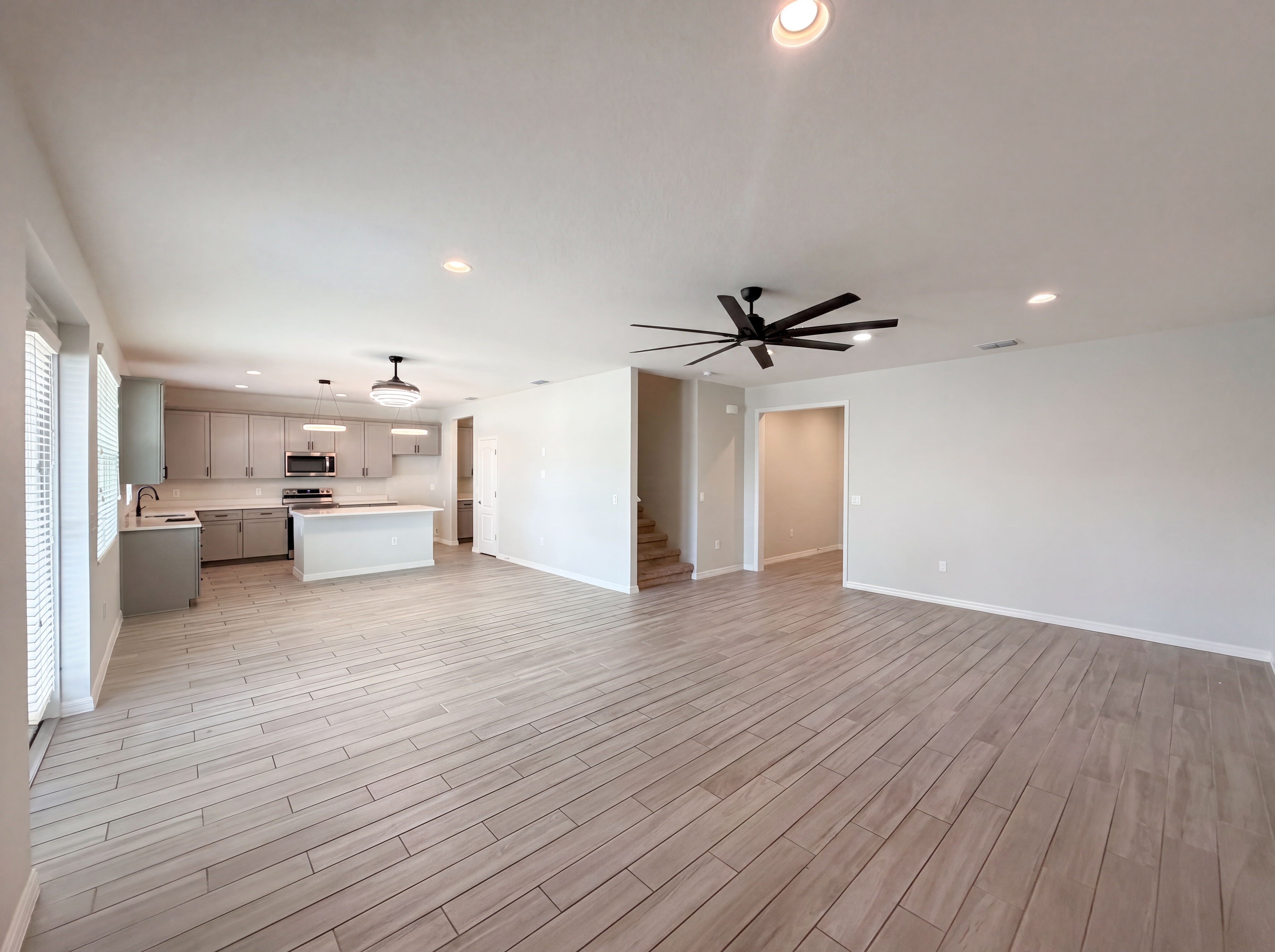 Photo 6 of 25 of 4510 Penkert Pl, Lakeland, FL
