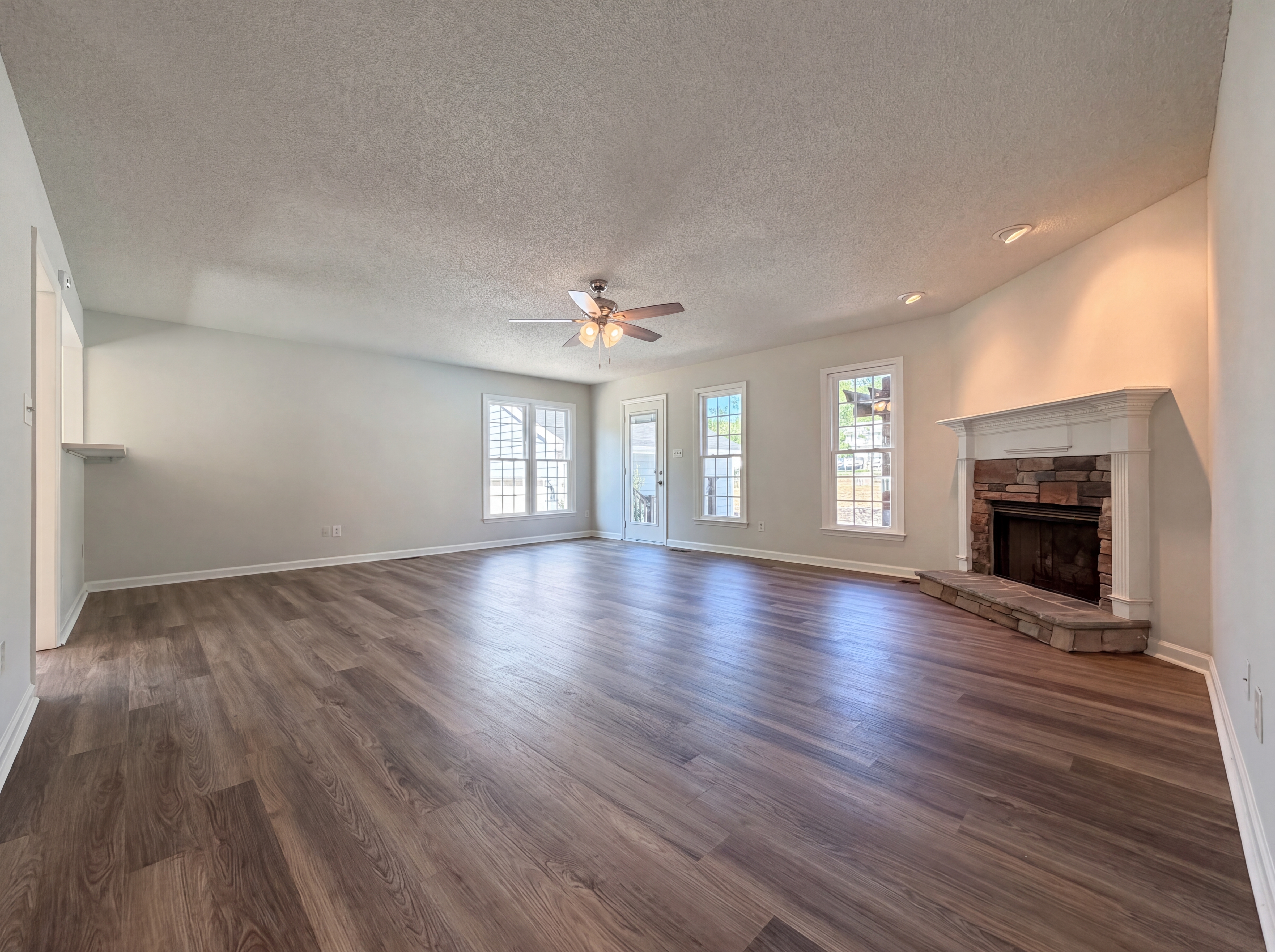 Photo 3 of 28 of 765 Trebor Dr, Garner, NC