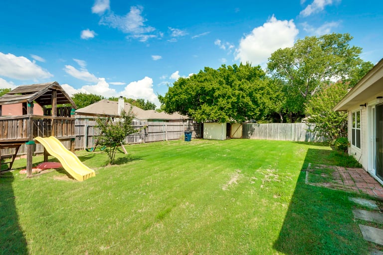 Photo 6 of 24 - 6913 Egan Way, Fort Worth, TX 76137