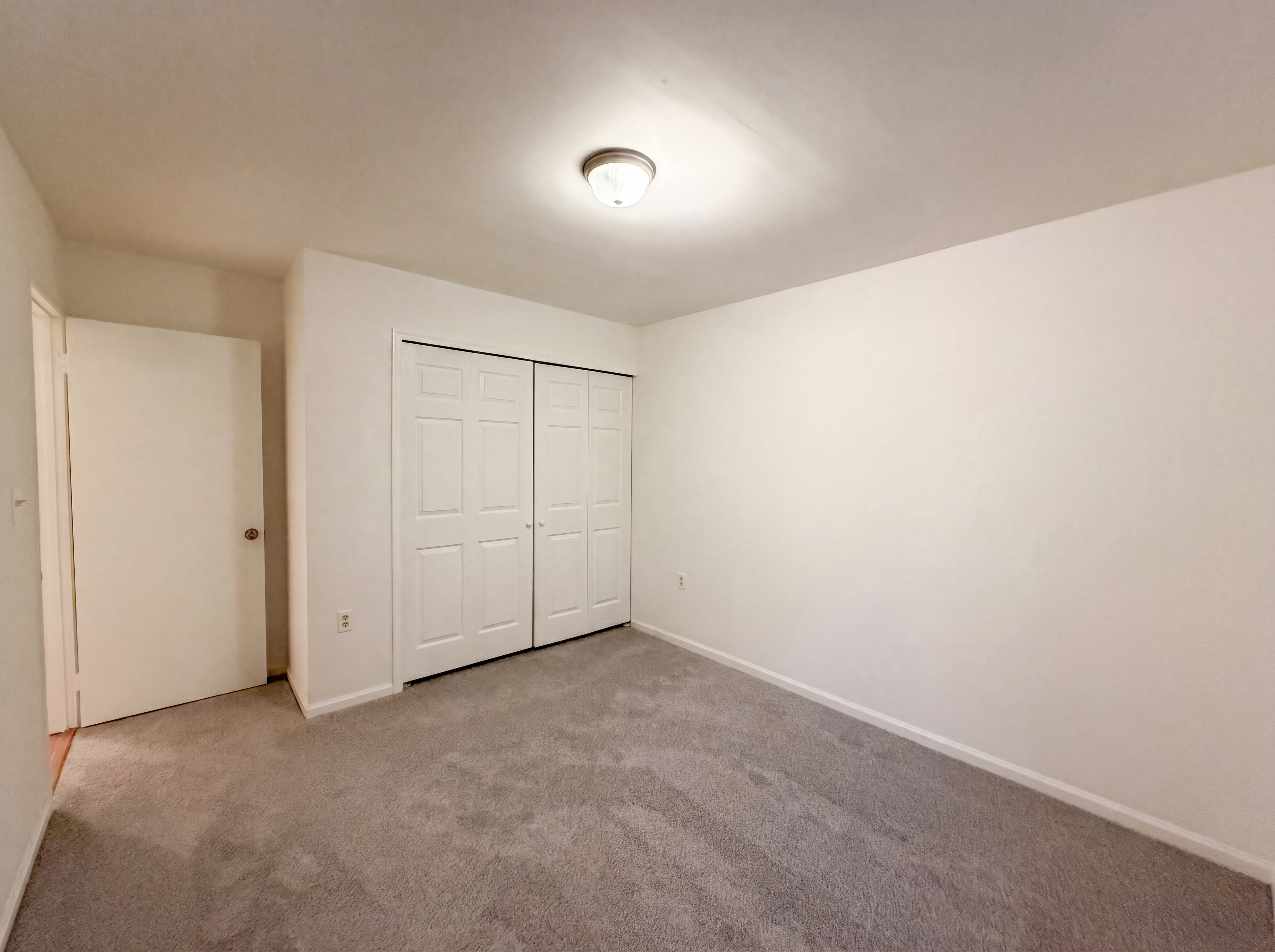 Photo 21 of 51 of 8947 Rosewood St, Manassas, VA
