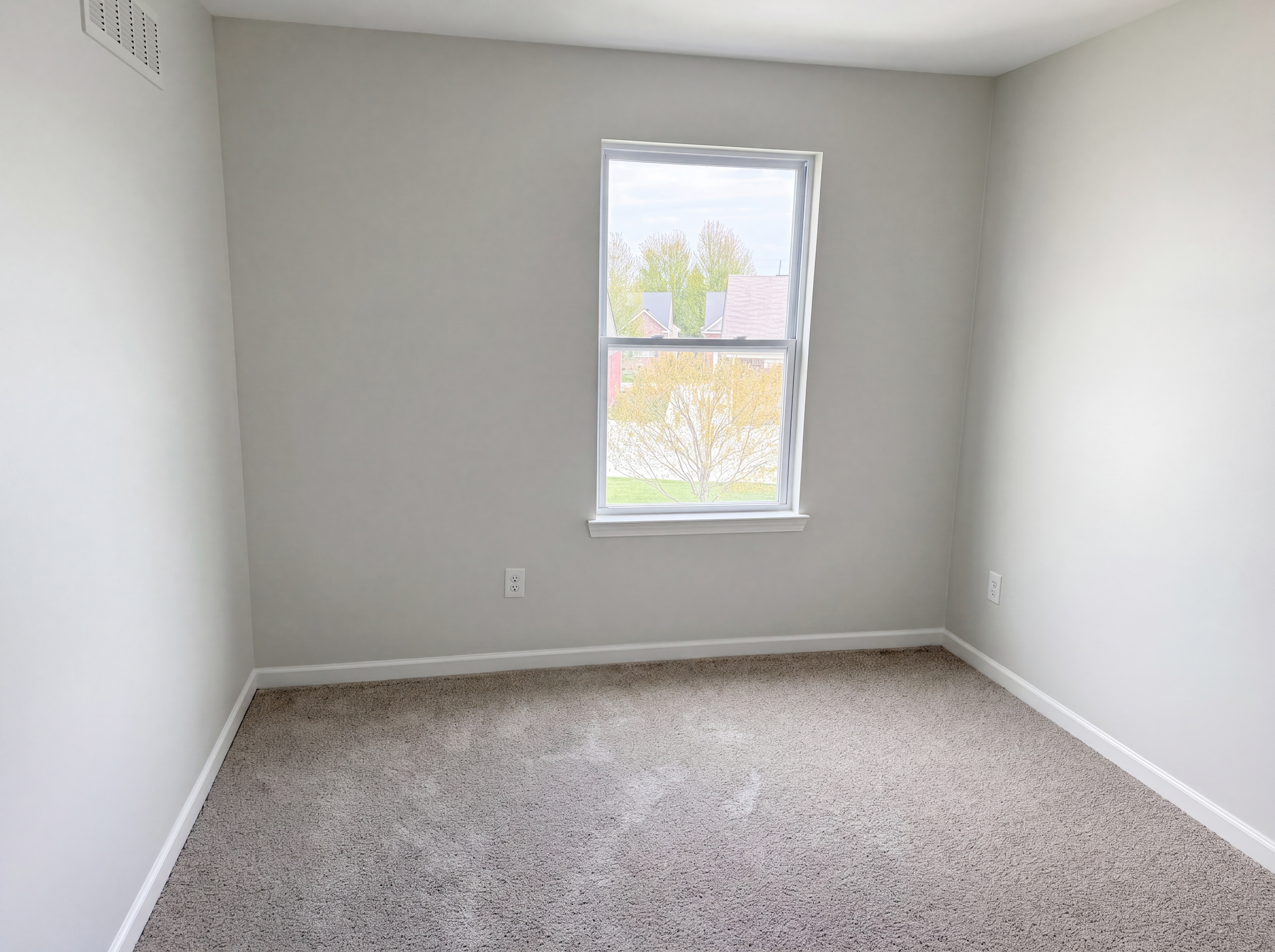 Photo 15 of 44 of 42824 Greystone Dr, Sterling Heights, MI