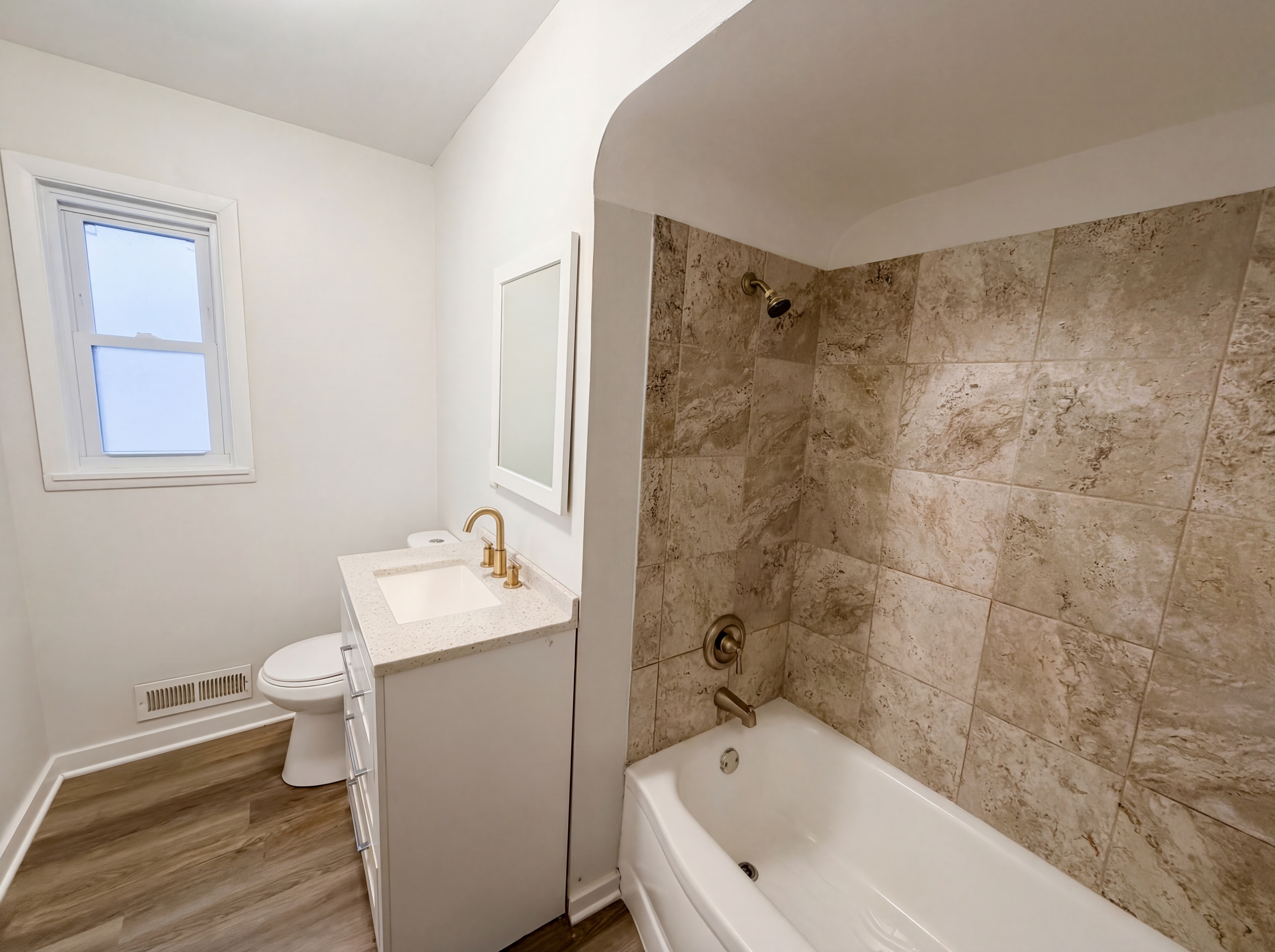 Photo 6 of 17 of 4506 Silverdale Rd, North Olmsted, OH