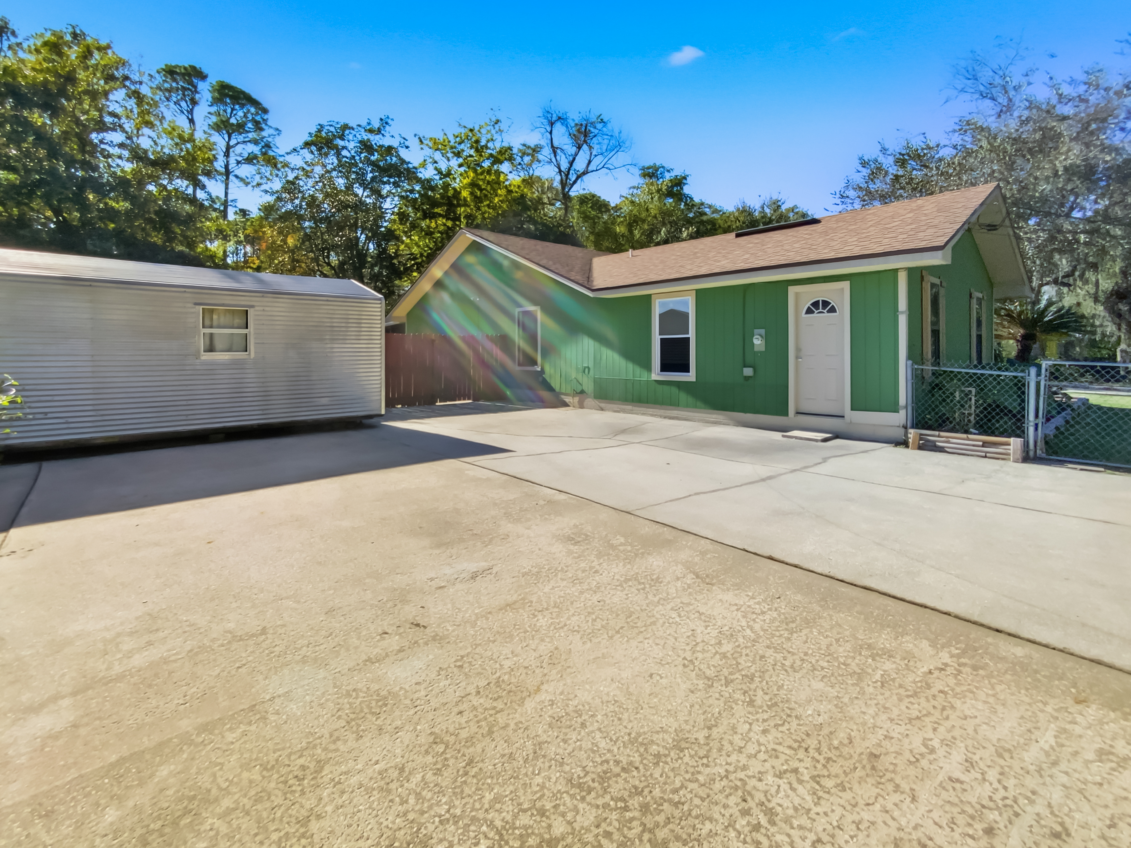 Photo 7 of 22 of 2440 Deloach Ln, Jacksonville, FL