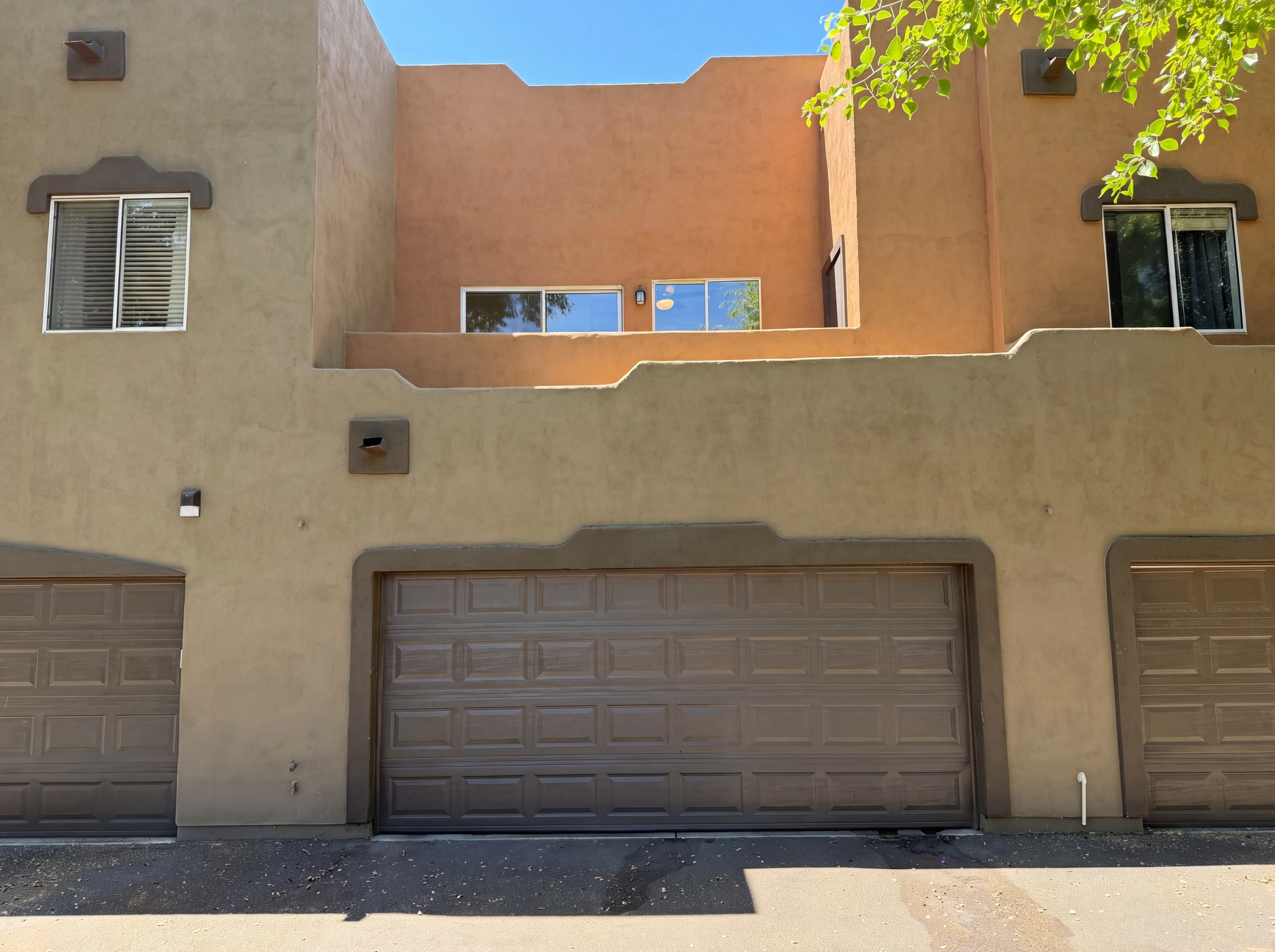 Photo 5 of 22 of 1718 W Colter St, Phoenix, AZ