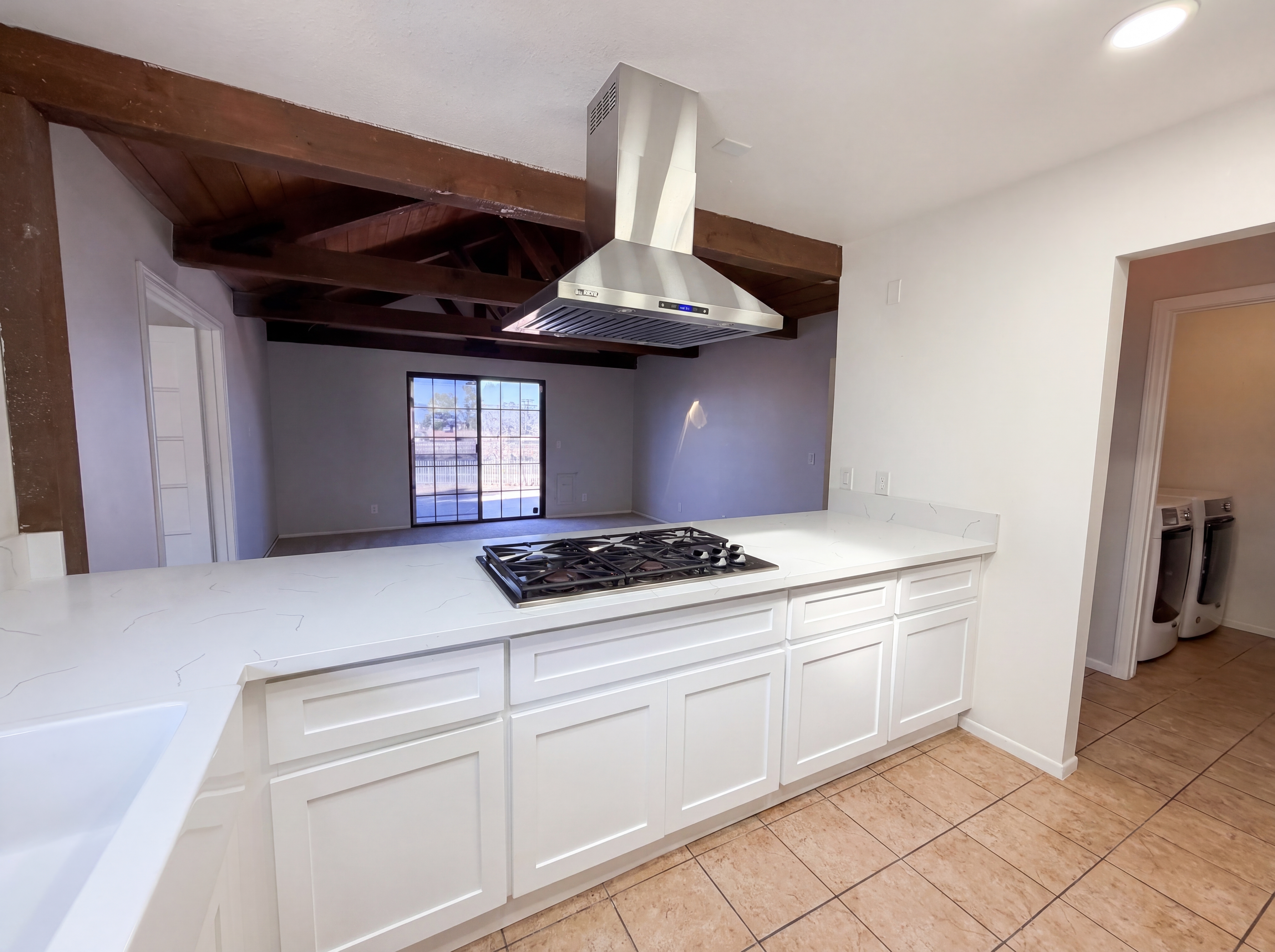 Photo 7 of 29 of 15852 Mandan Rd, Apple Valley, CA