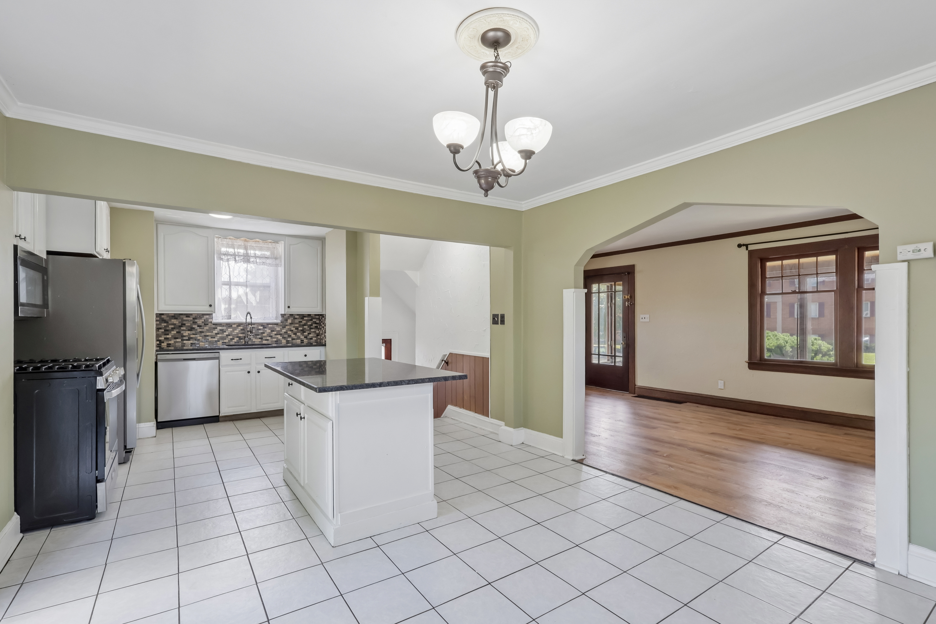 Photo 21 of 46 of 14606 Bartter Ave, Cleveland, OH