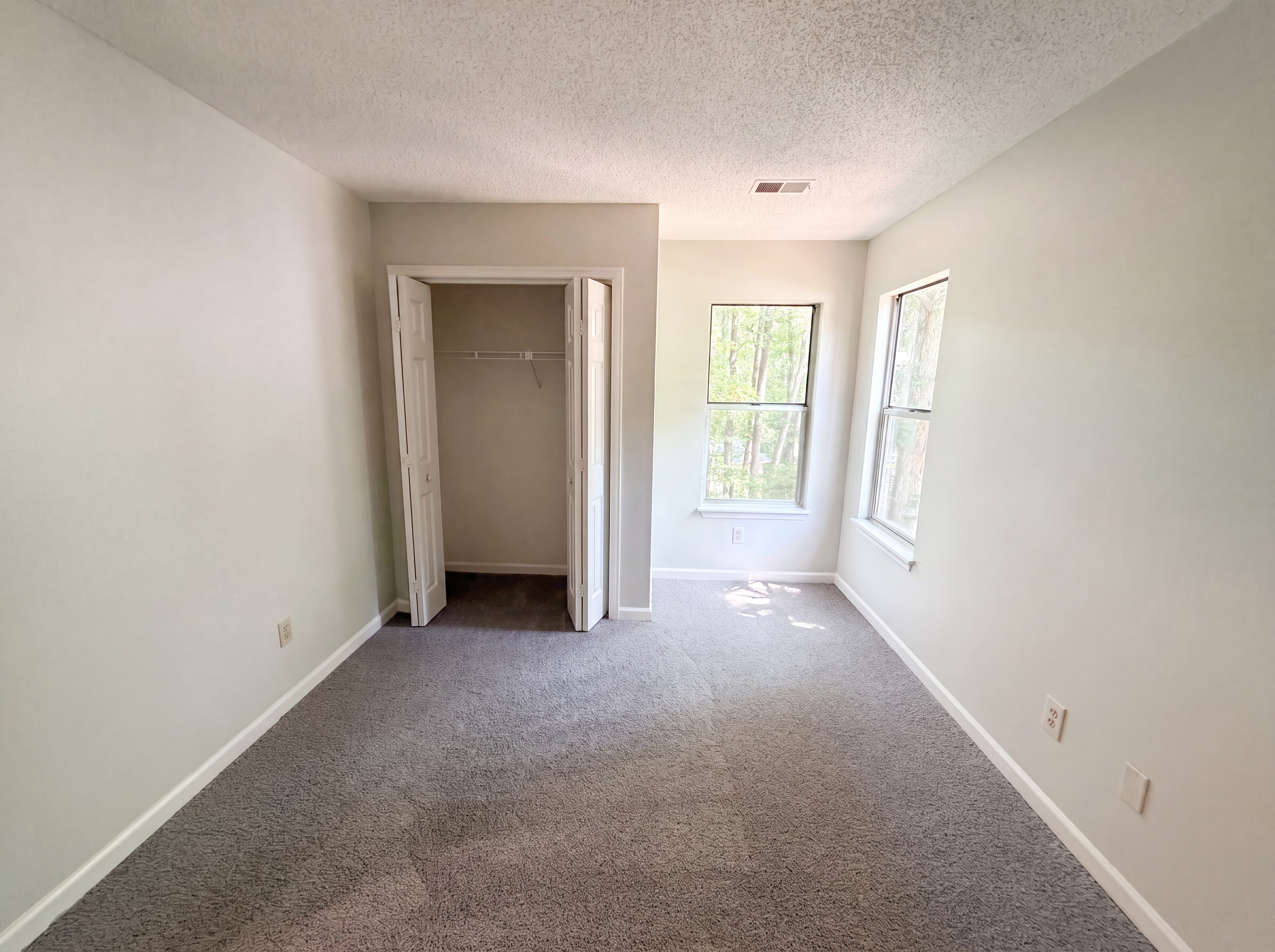 Photo 16 of 27 of 39 Saint Albans Rd, Irmo, SC