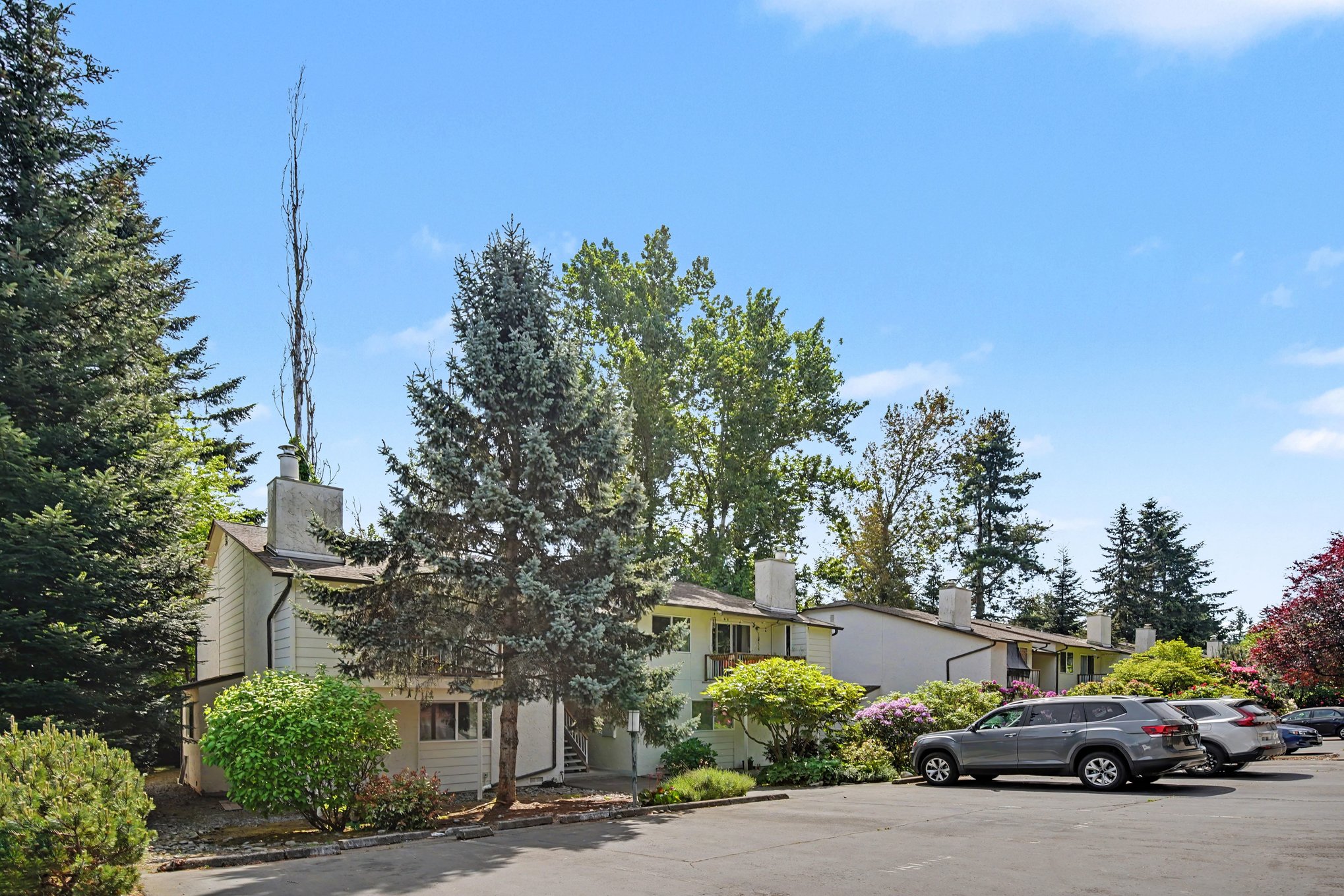 Photo 15 of 16 of 14148 74th Pl NE, Kirkland, WA