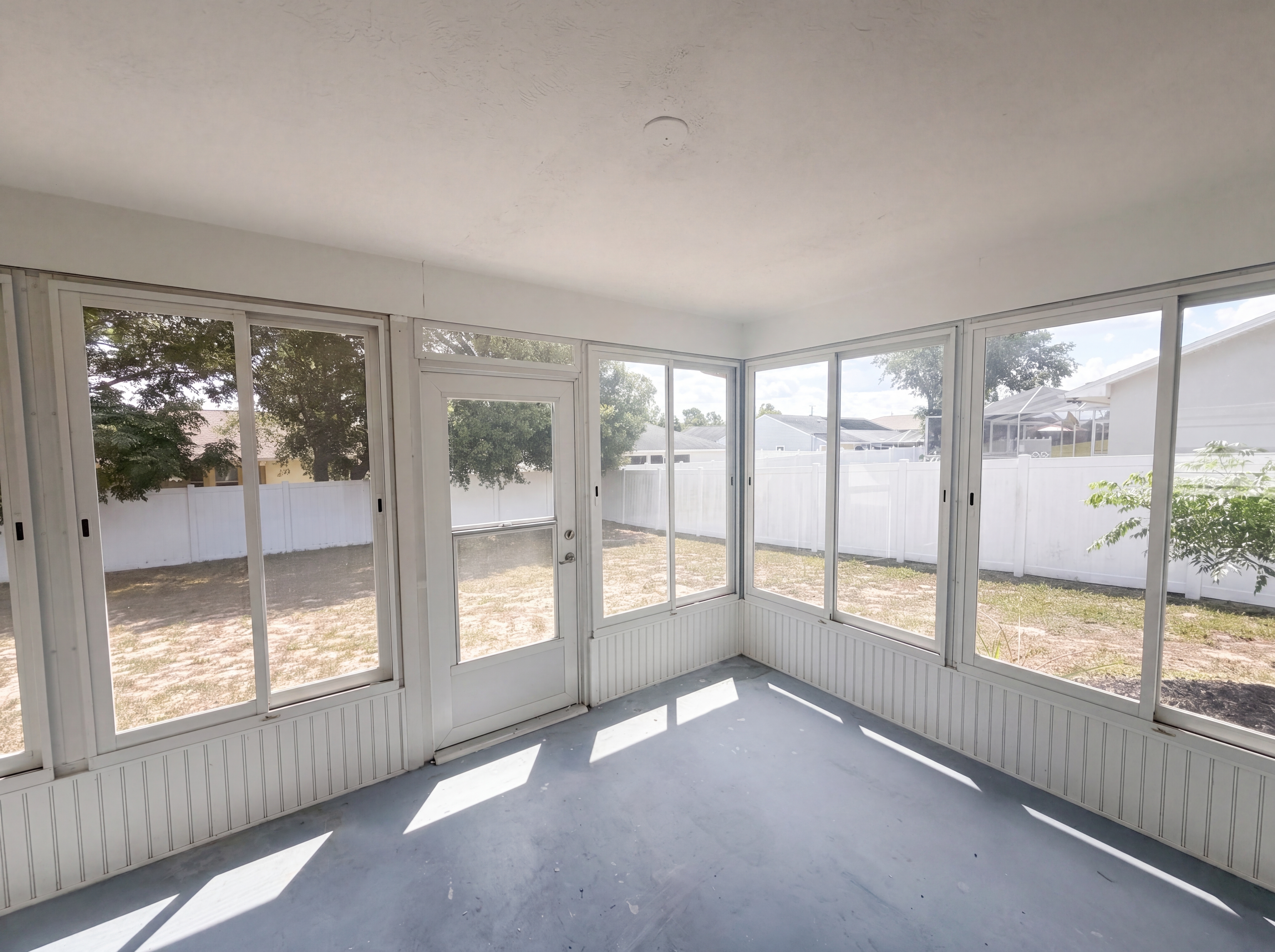 Photo 5 of 23 of 5134 Quintilis St, Spring Hill, FL