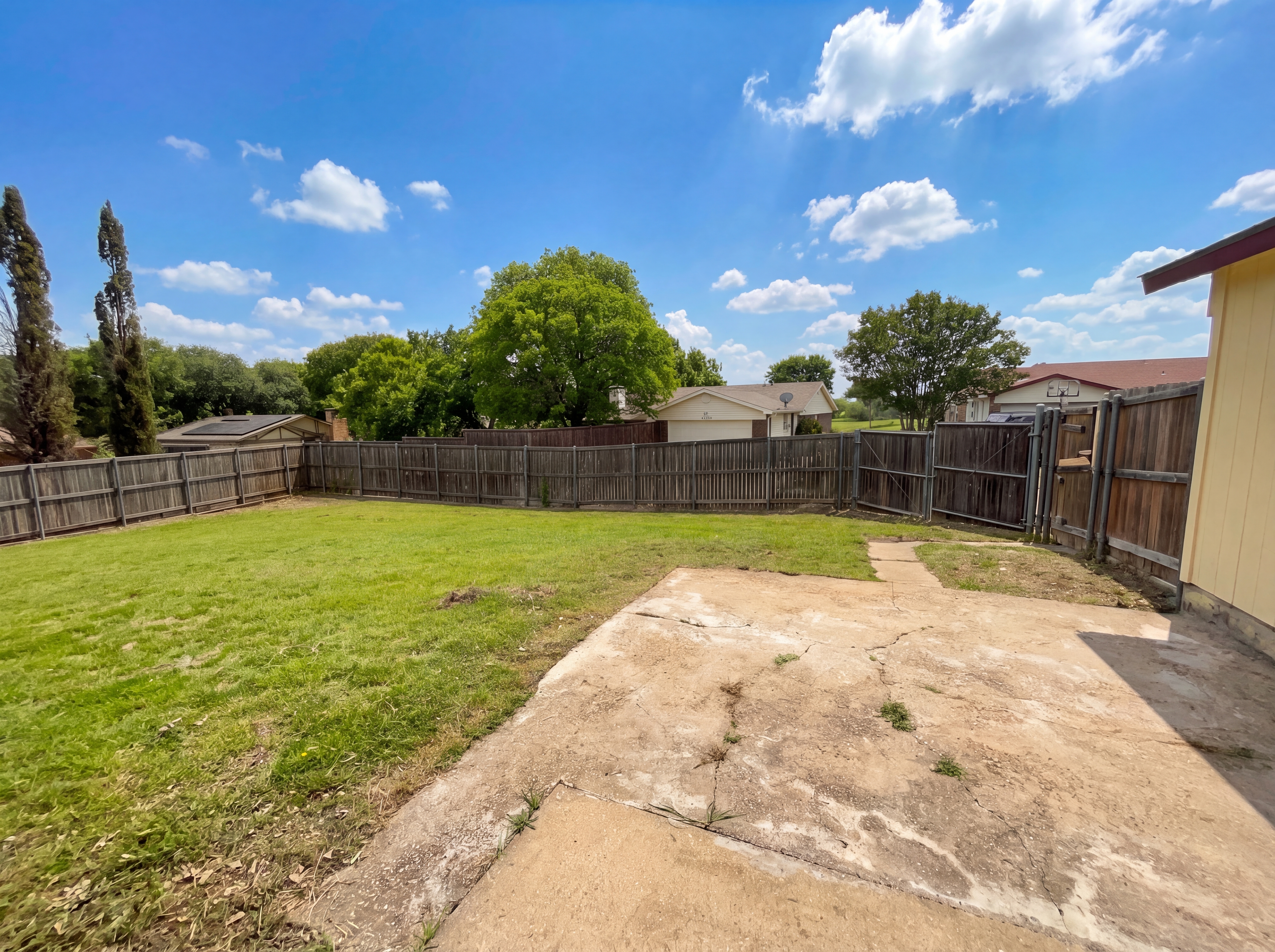 Photo 13 of 16 of 3801 Grecian Ct, Plano, TX