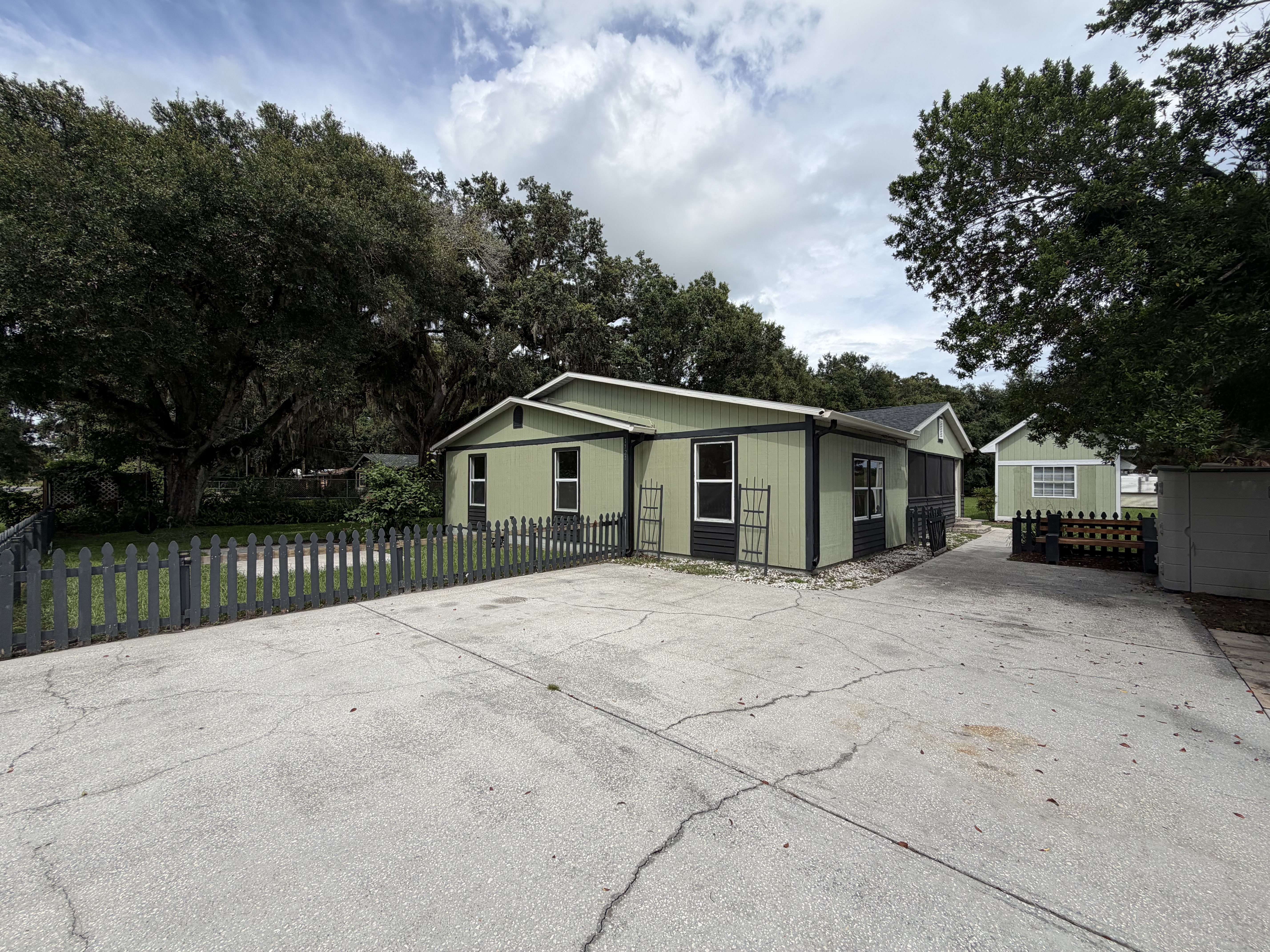 Photo 31 of 38 of 1721 Evergreen St, Kissimmee, FL