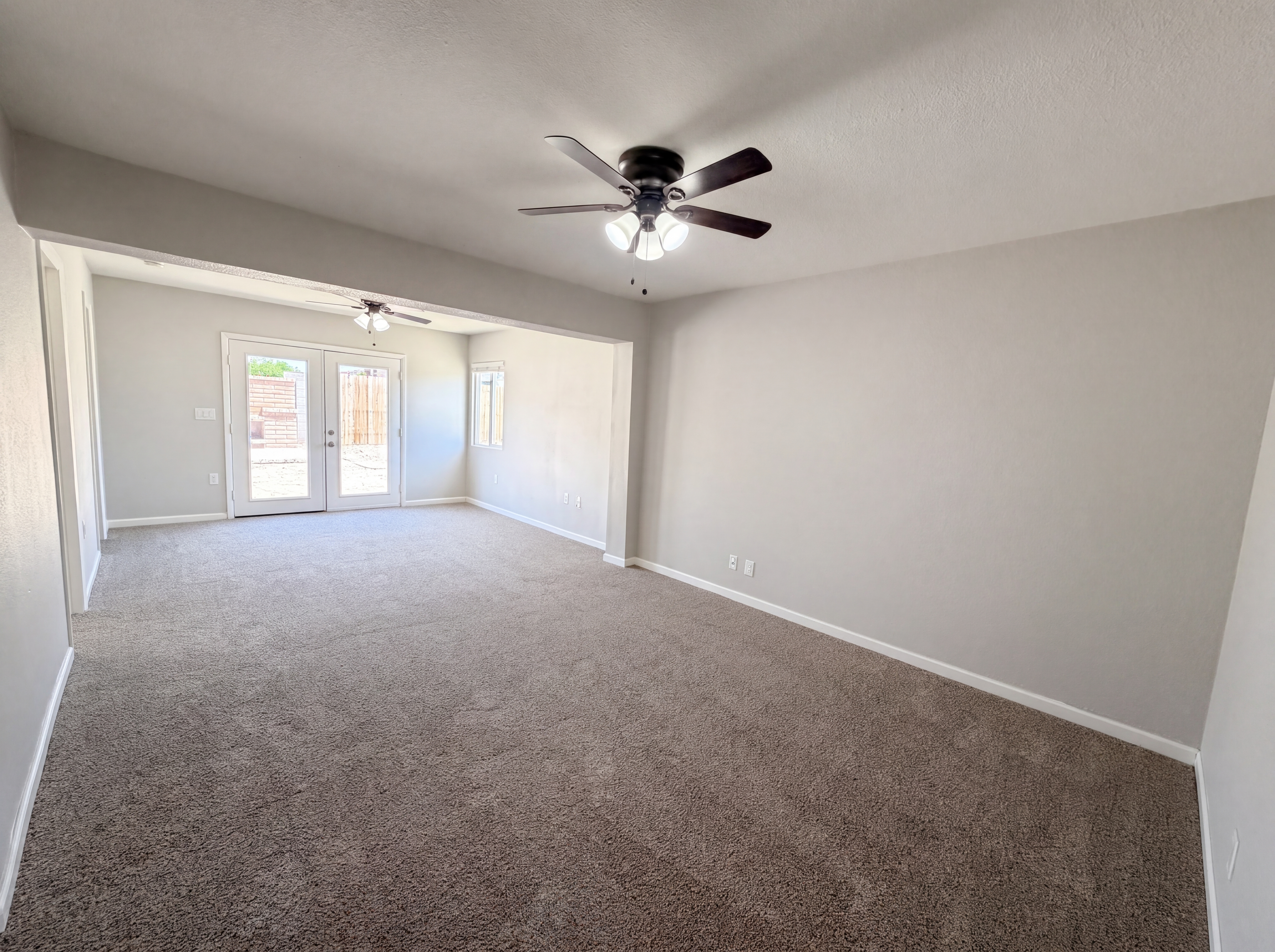 Photo 10 of 29 of 8631 S 6th St, Phoenix, AZ