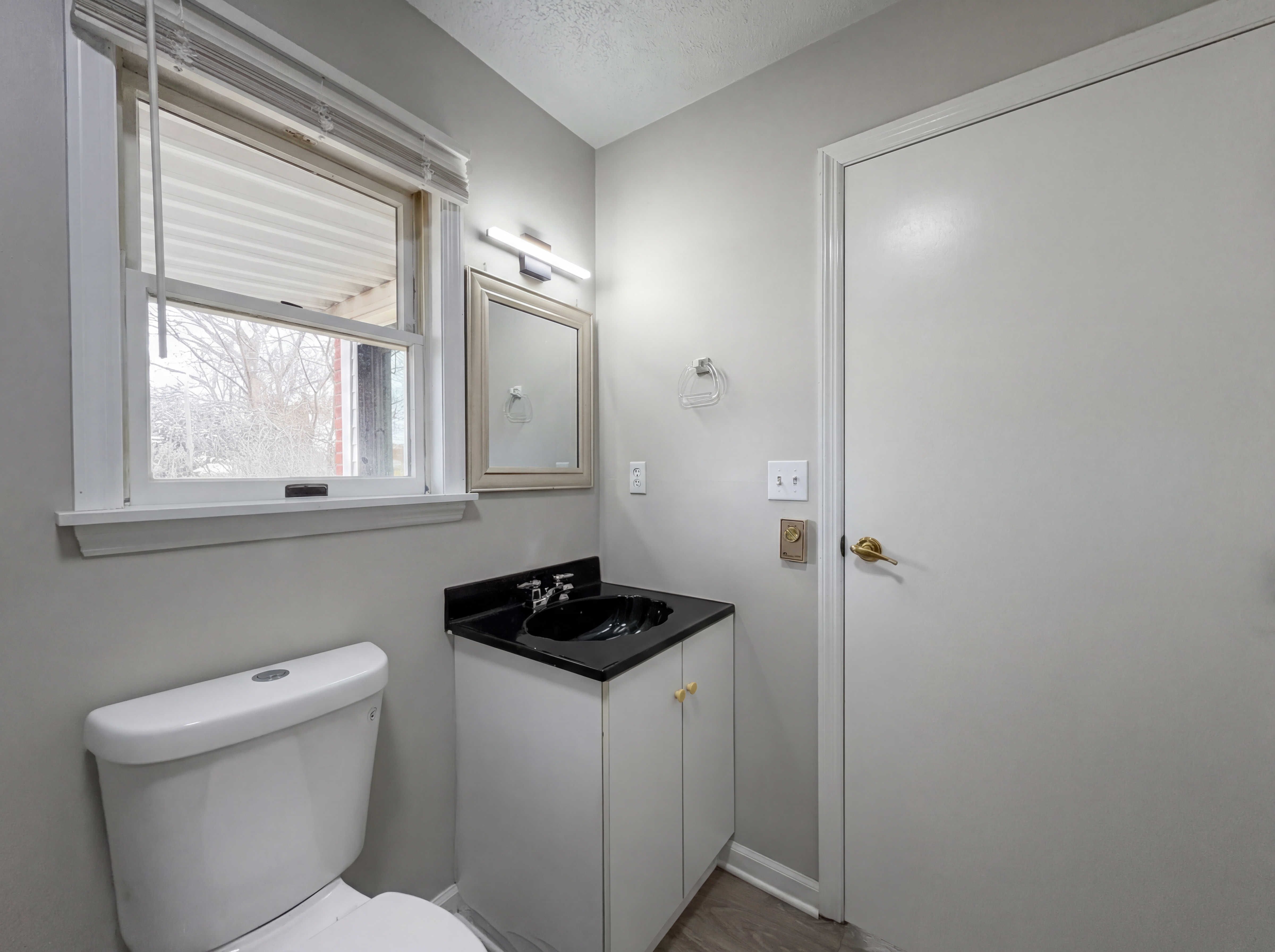 Photo 12 of 20 of 210 Littlebrook Dr, Fairfield, OH