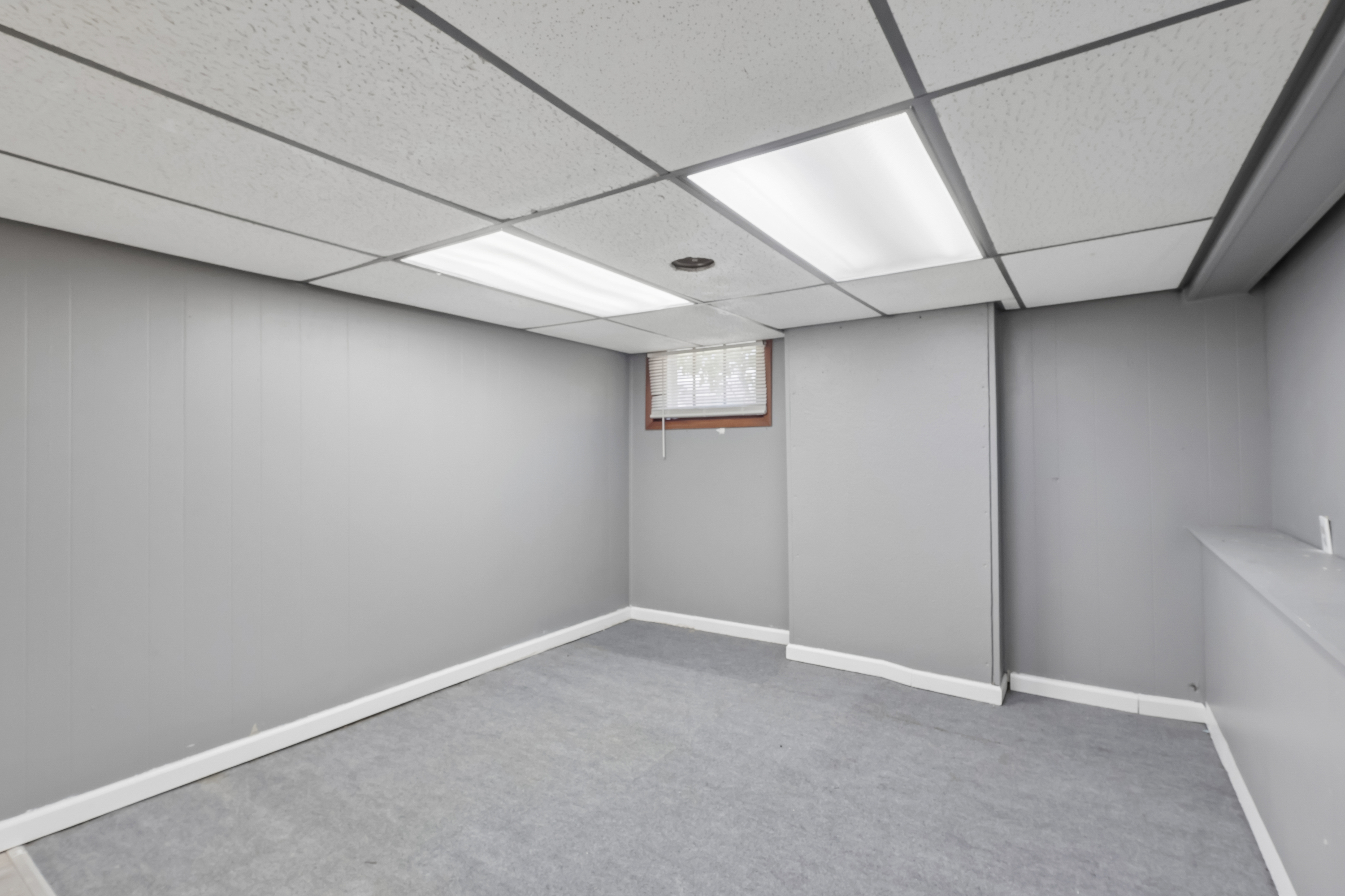 Photo 33 of 46 of 14606 Bartter Ave, Cleveland, OH