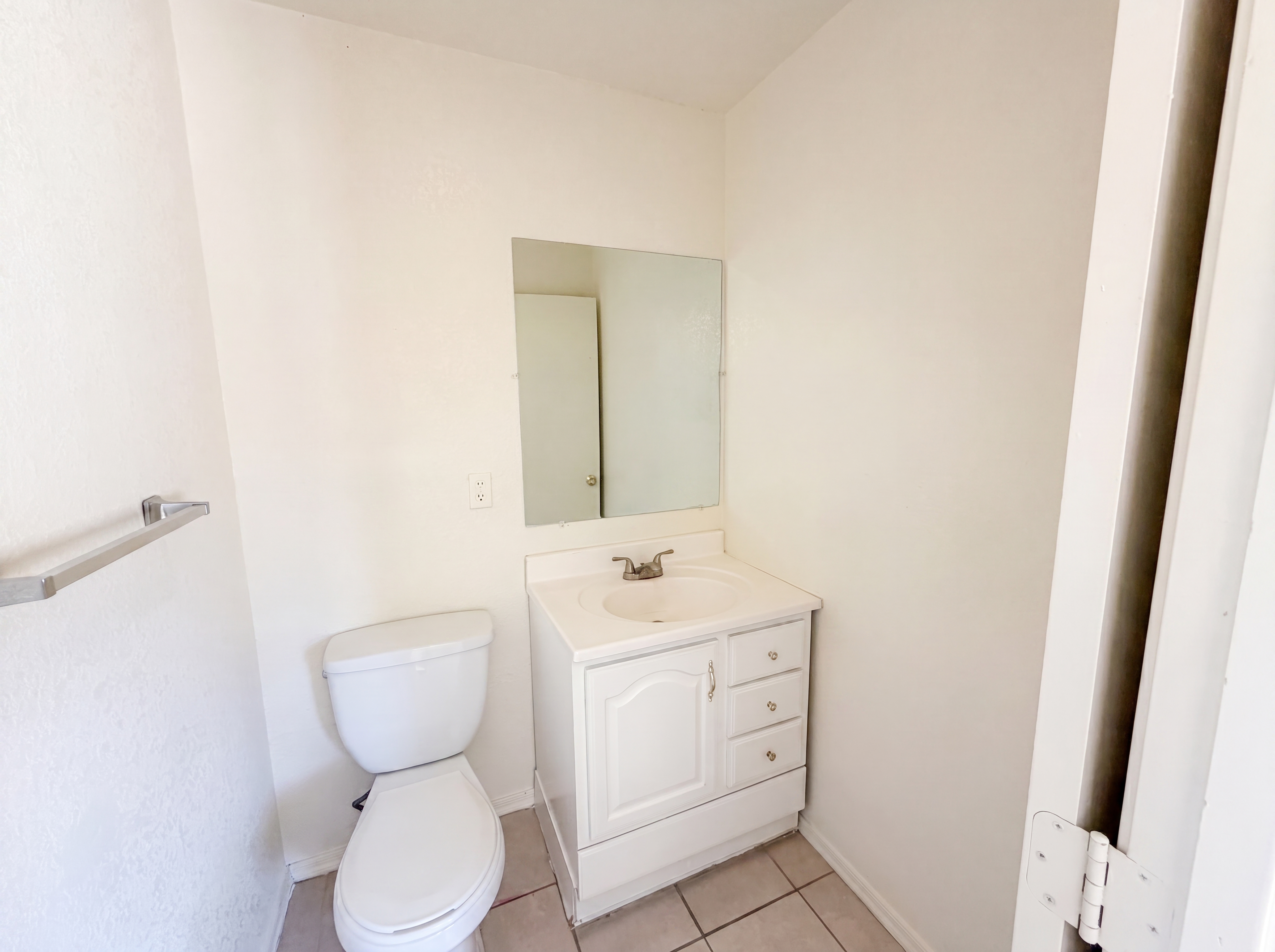 Photo 16 of 19 of 4636 N 67th Ave, Phoenix, AZ