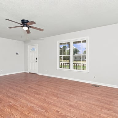 Property photo 3 of 110 Patsy Ln