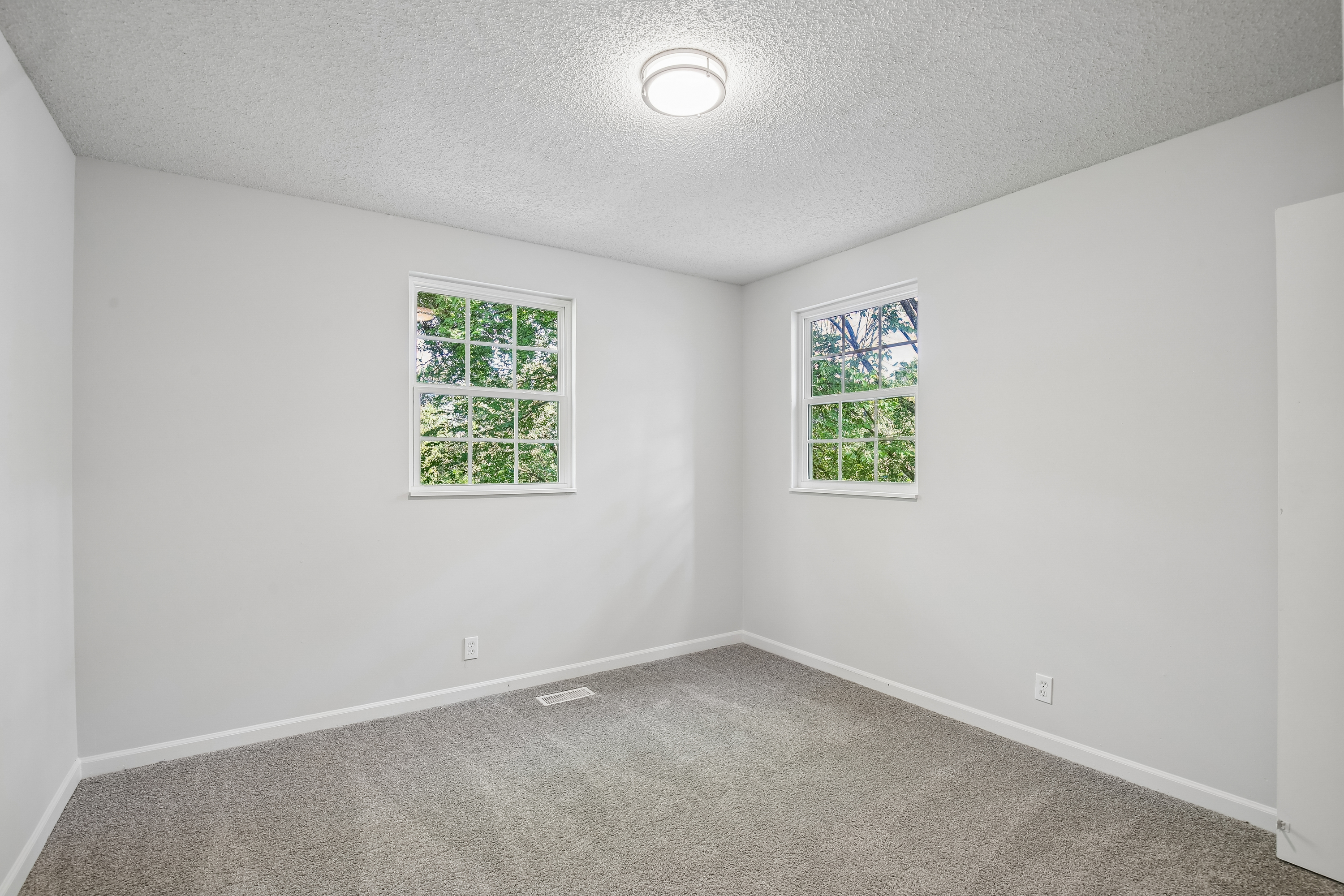 Photo 60 of 79 of 5148 Roxborough Dr, Hermitage, TN