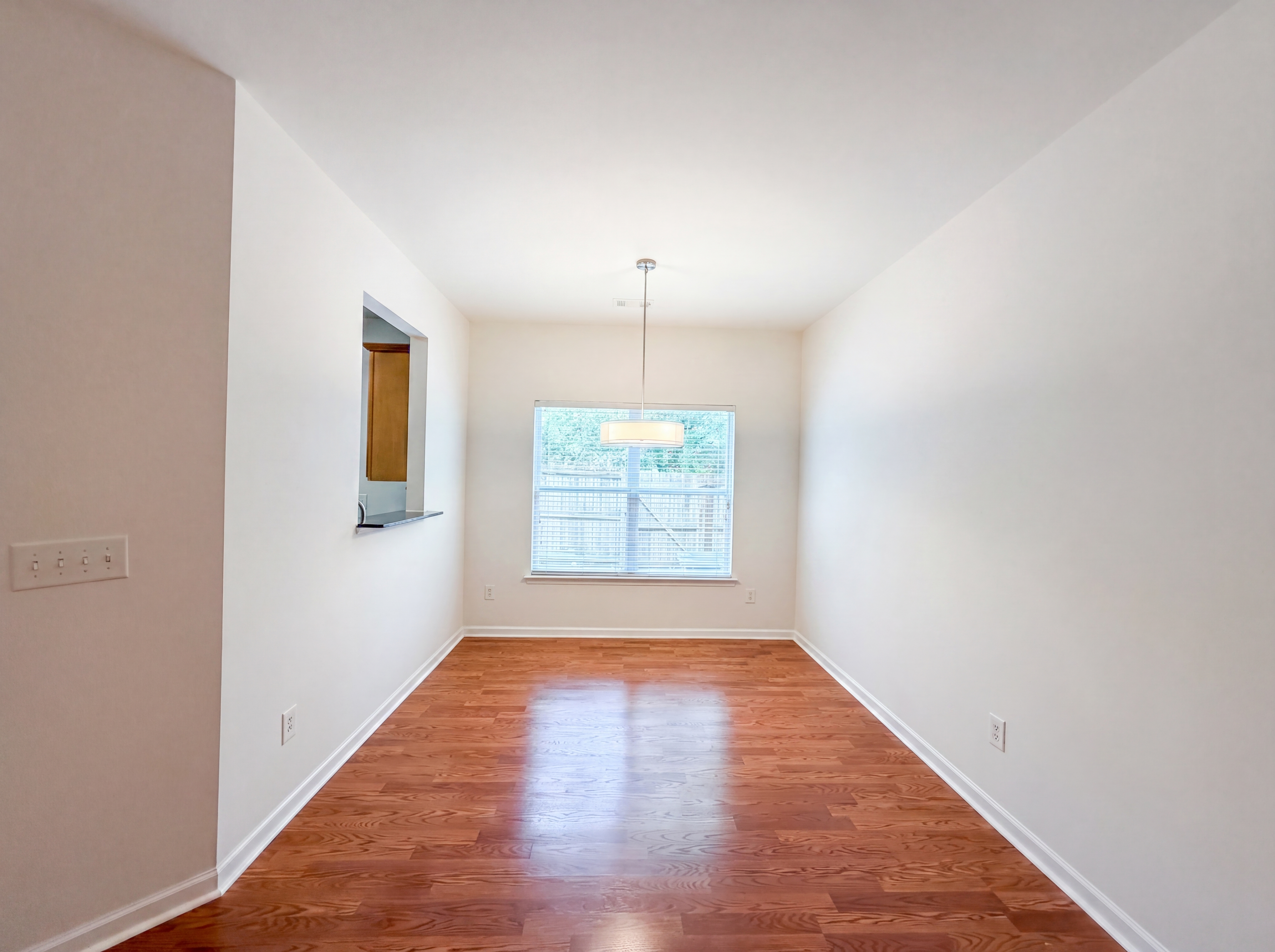 Photo 7 of 32 of 471 Tufton Trl SE, Atlanta, GA