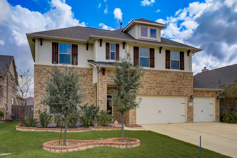 Photo 11 of 37 - 20409 Great Egret Ln, Pflugerville, TX 78660