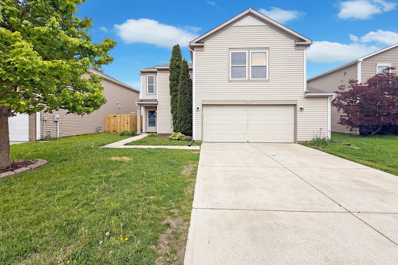 Property photo 1 of 8134 S Firefly Dr