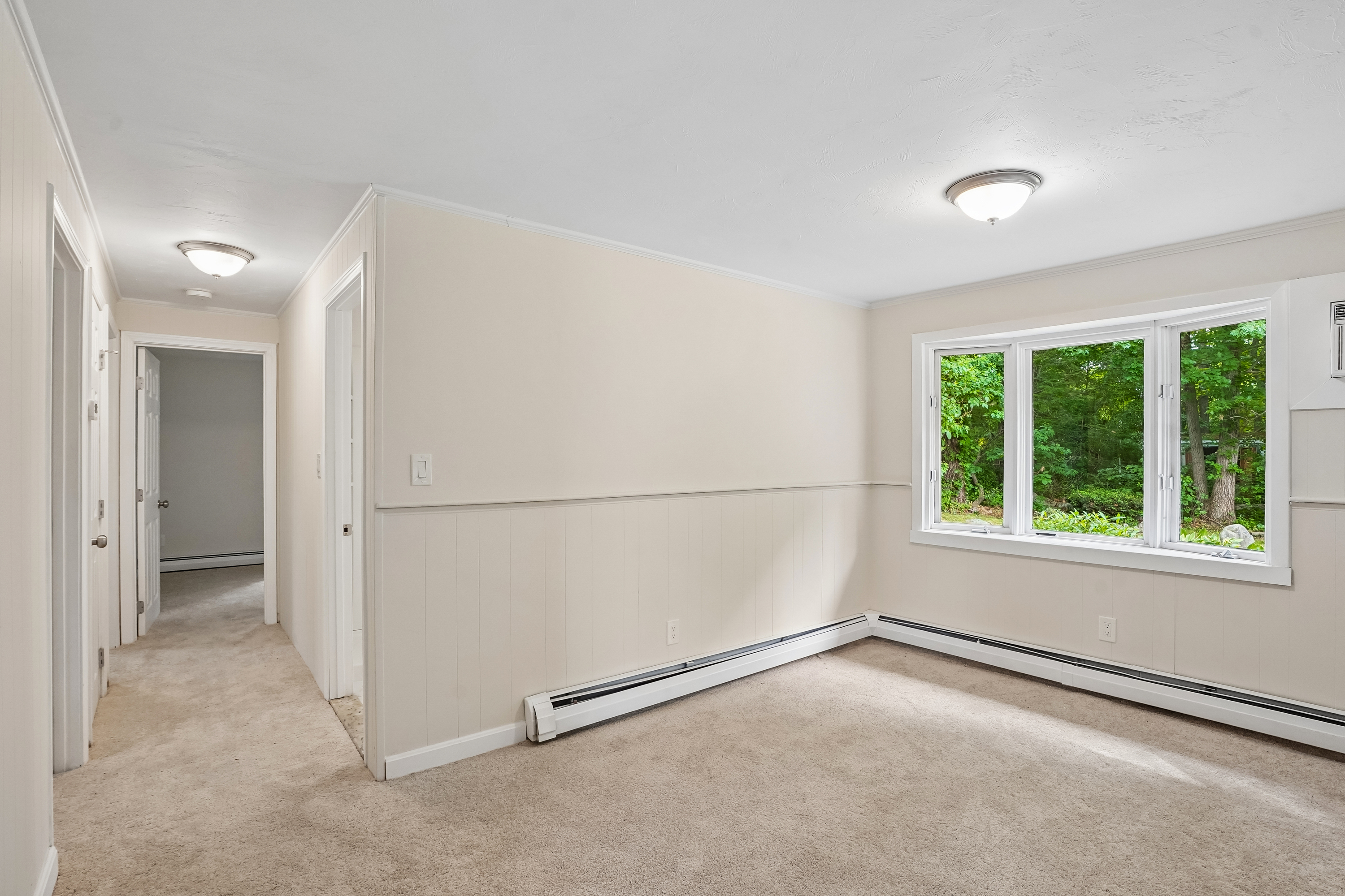 Photo 10 of 27 of 237 Hovenden Ave, Brockton, MA