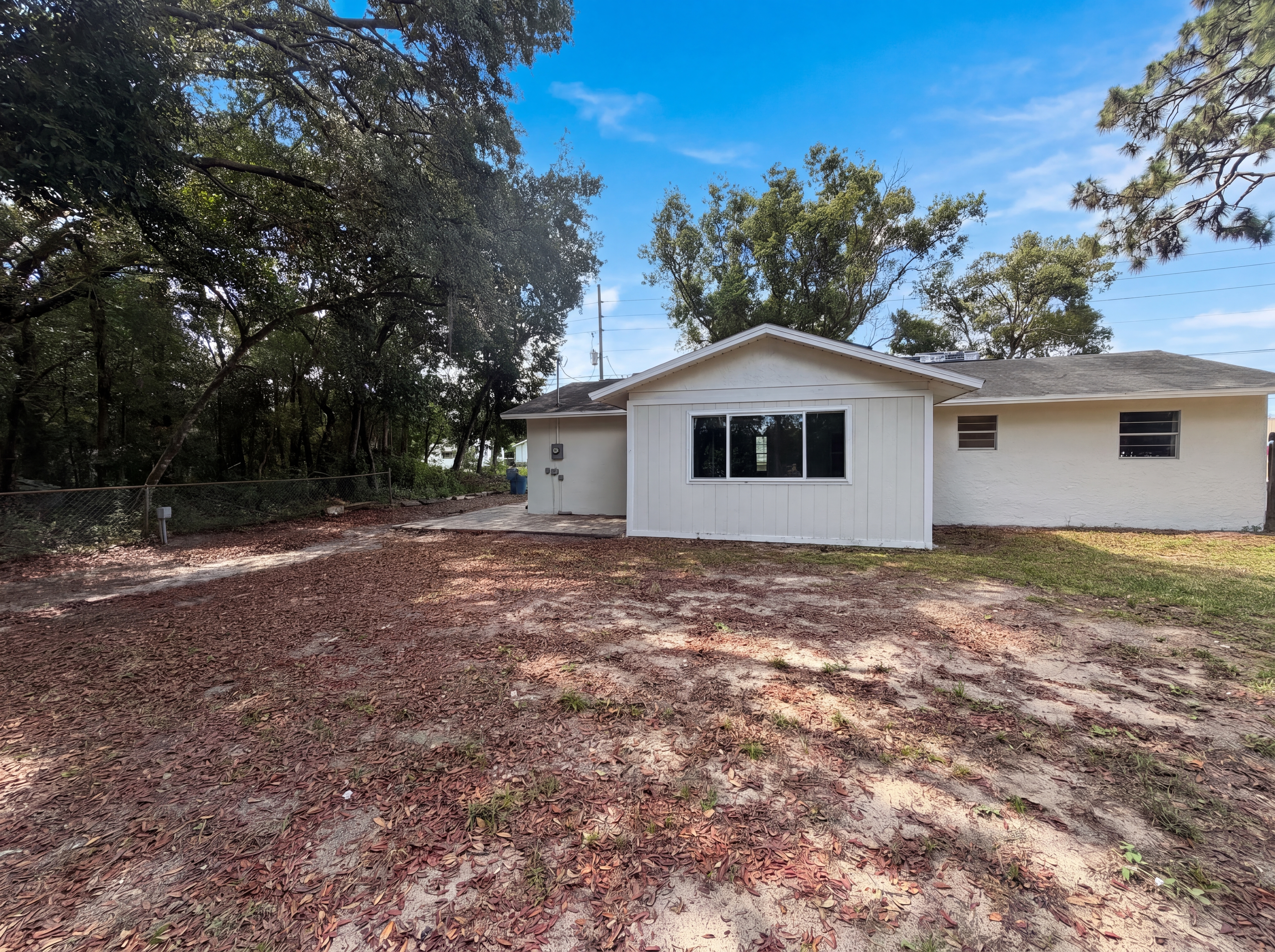 Photo 5 of 26 of 2175 Bishop Rd, Spring Hill, FL